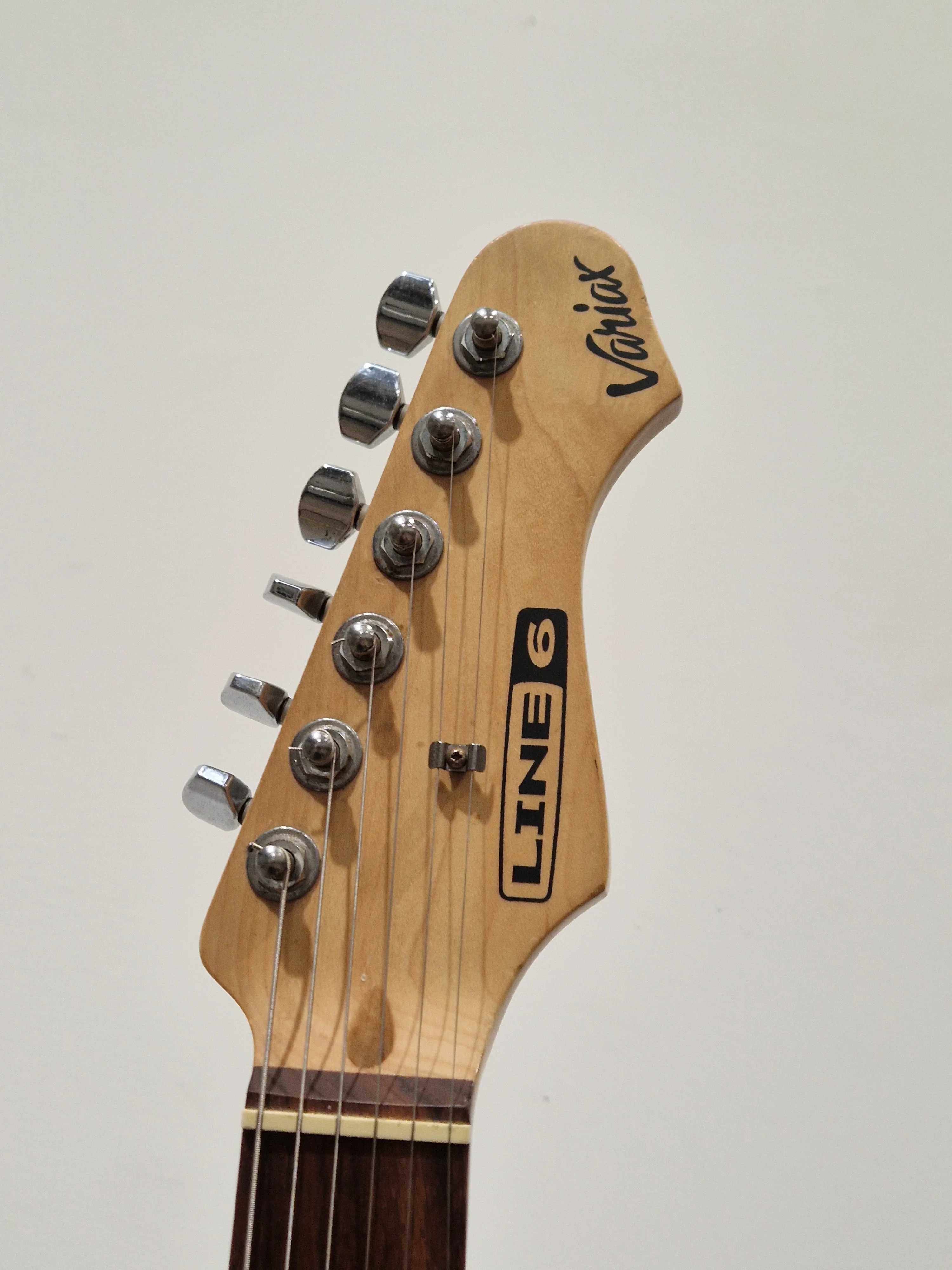 Line 6 Variax Guitar - Modeling Electric - Spares or Repair - Image 9
