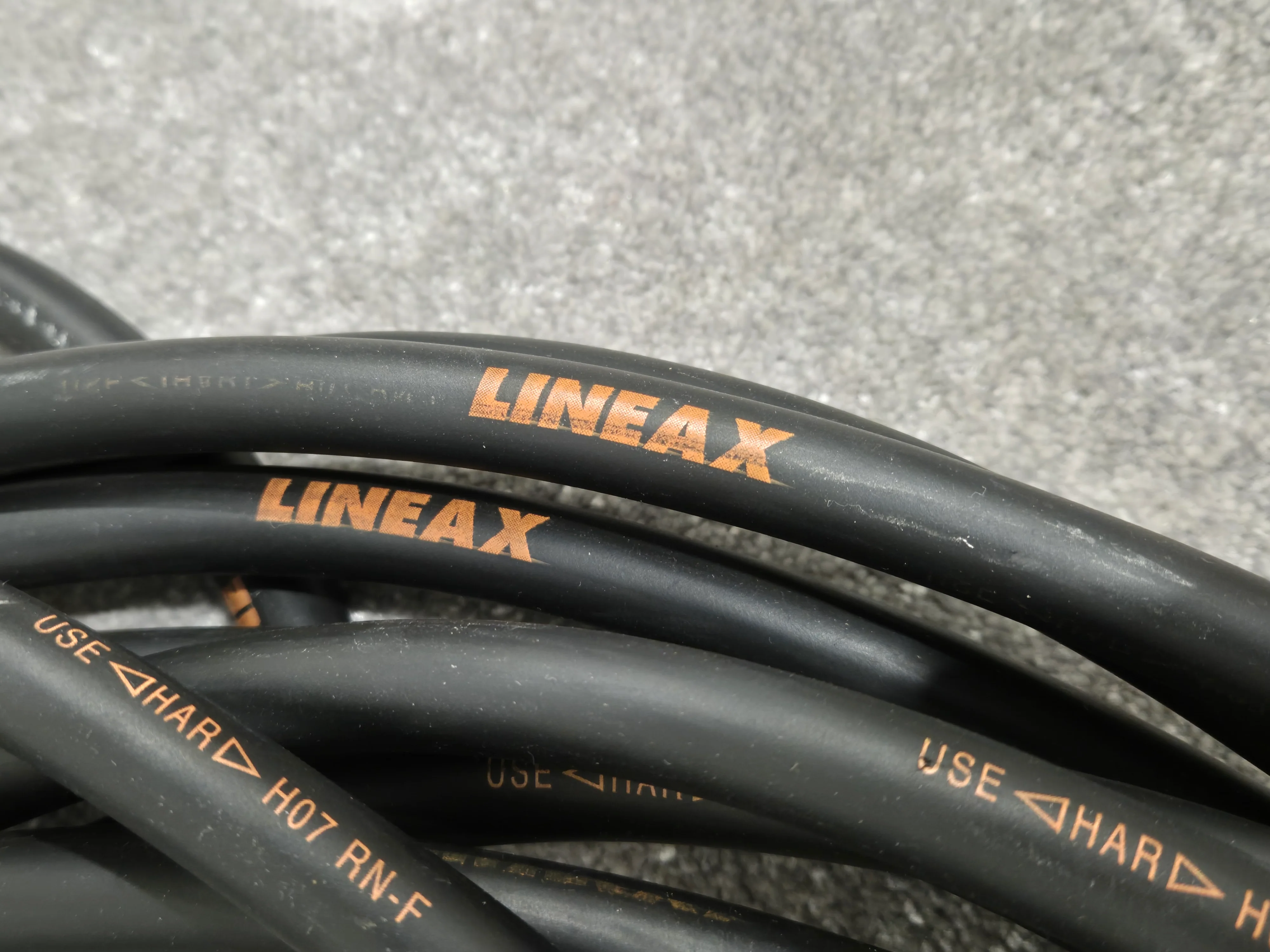 LINEAX H07RN-F / Mennekes 3943 / Mennekes 1421ZA - Industrial Flexible Cable - Image 5