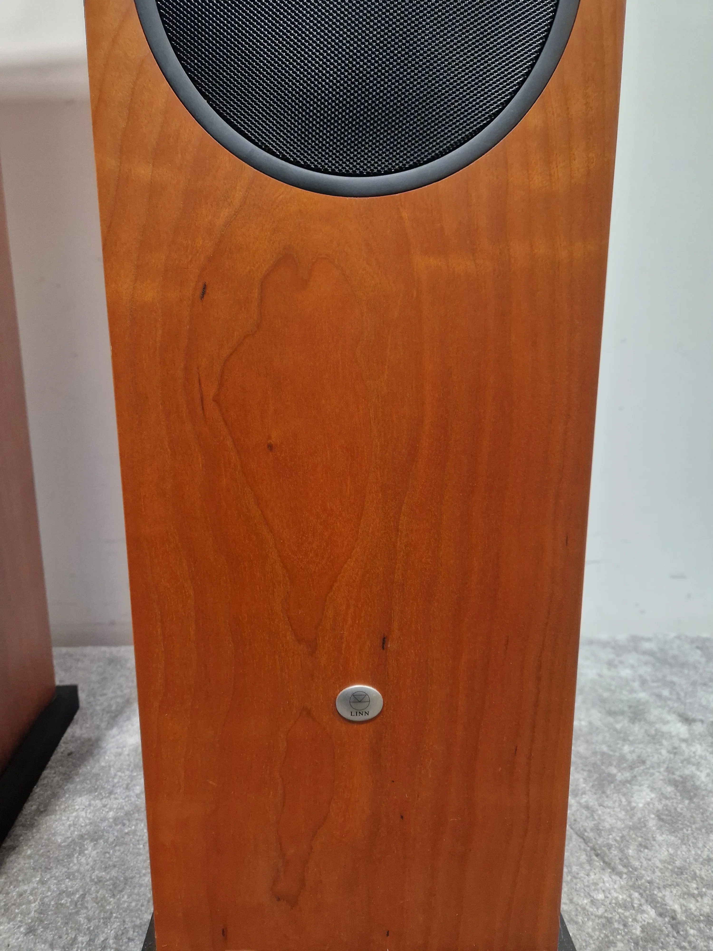 Linn Majik 140 Speaker Pair - Dynamic Sound - Excellent w/ Original Box & Floor Spikes - Image 5