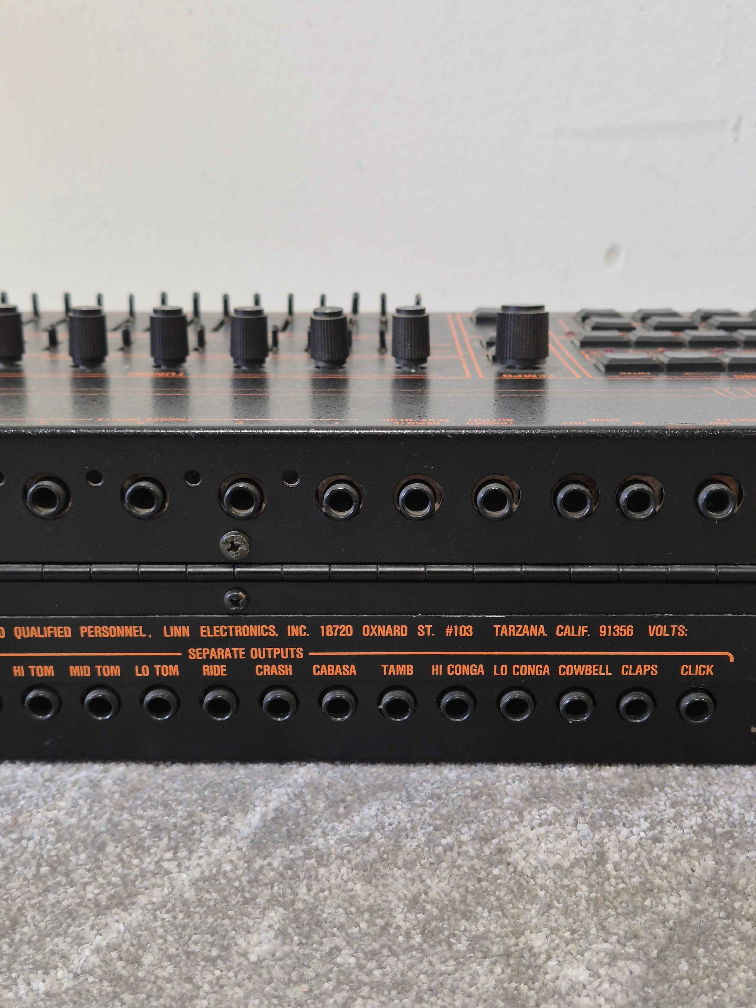 LM2 Linndrum Machine - Extremely Rare Drum Sounds Machine - Very Good - Image 8