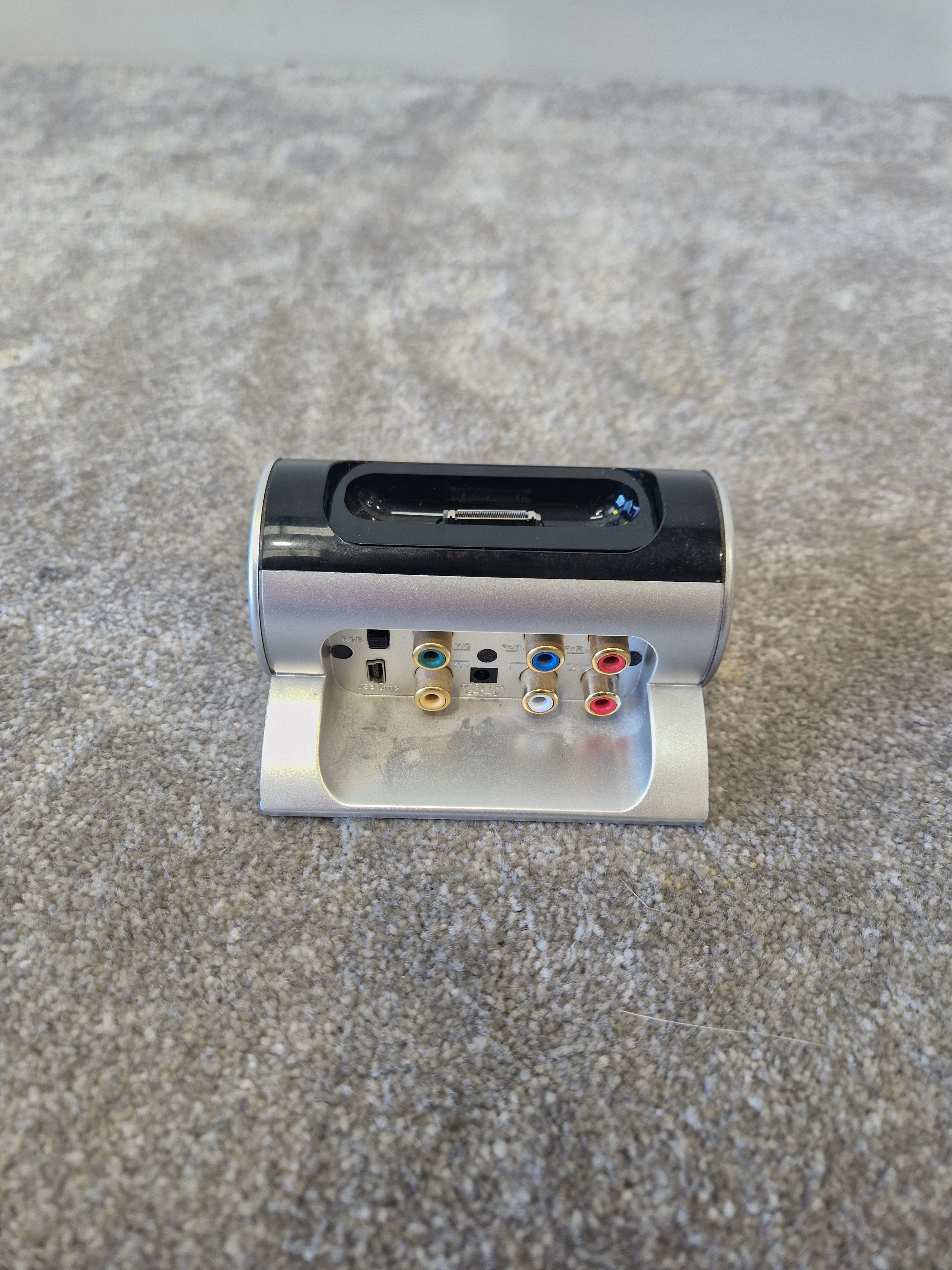 Logic3 Pro-Dock for iPod/iPhone – AV Out, USB Sync, Remote Control, Universal 30-Pin Docking Station - Very Good - Image 4