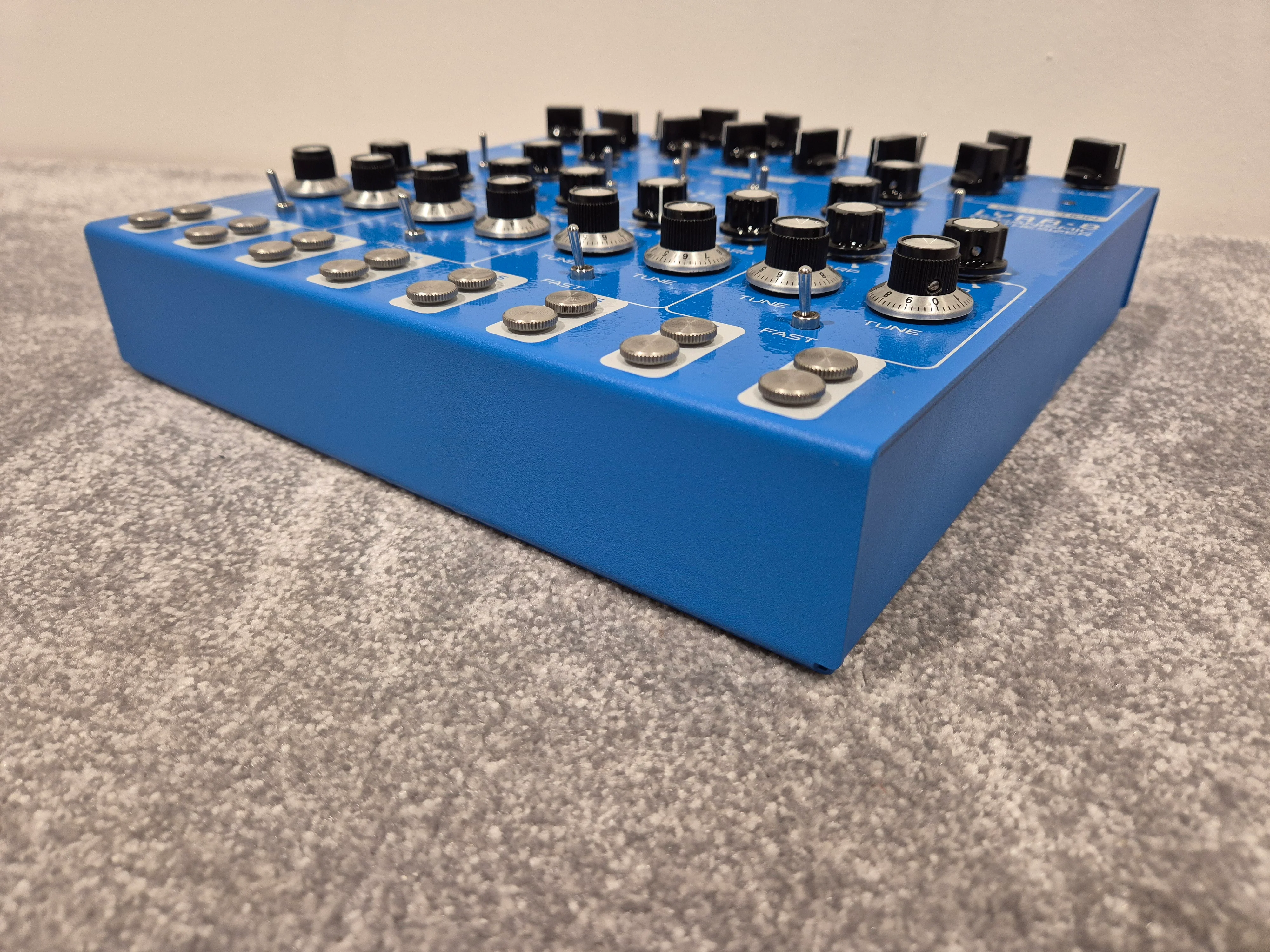 Soma Laboratory Lyra 8 - 8 Voice Organismic Analogue Synthesizer - Blue - Image 2