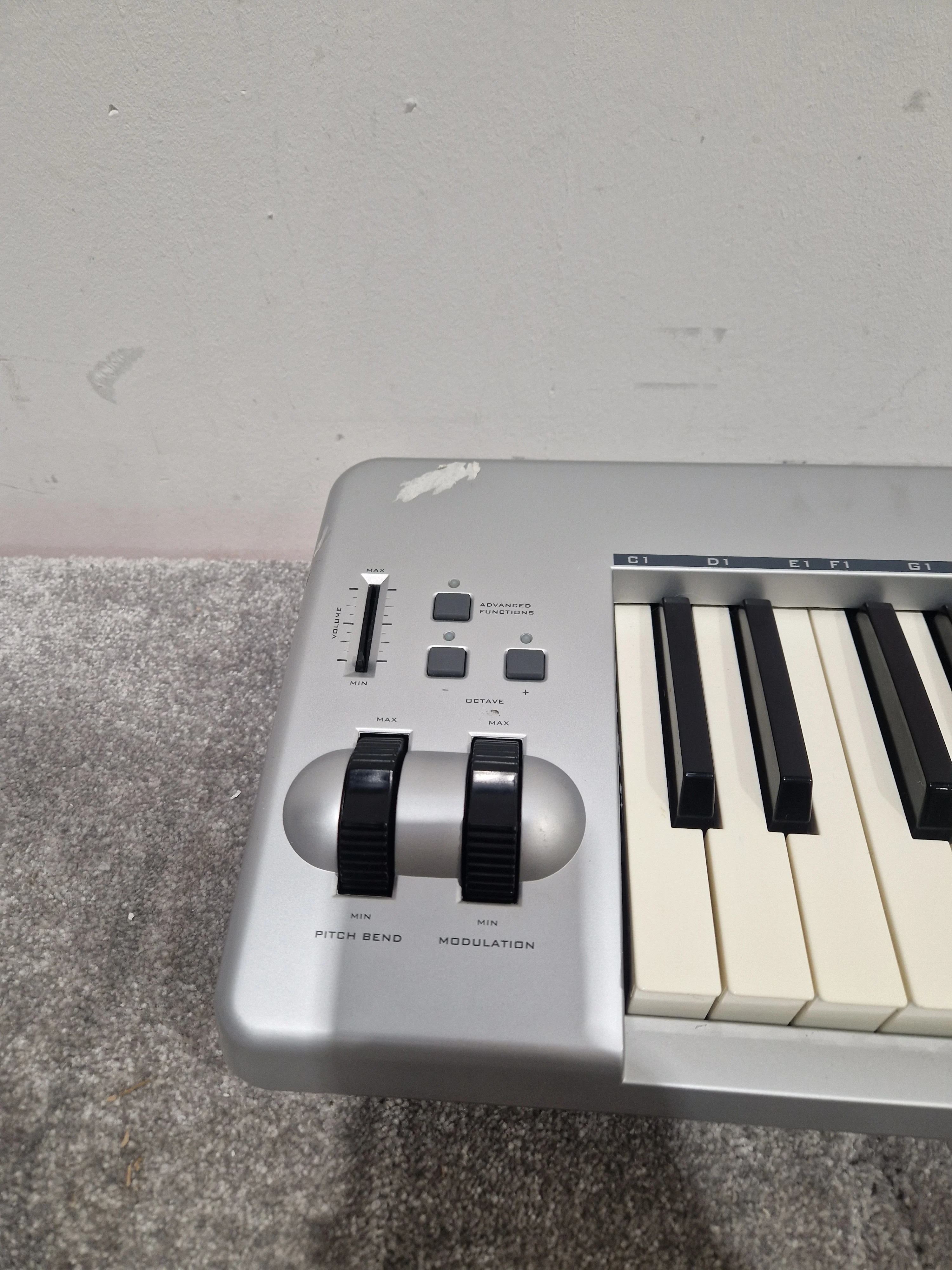 M-AUDIO Key-Station 61-ES - 61-Key MIDI Controller - Good - Image 9
