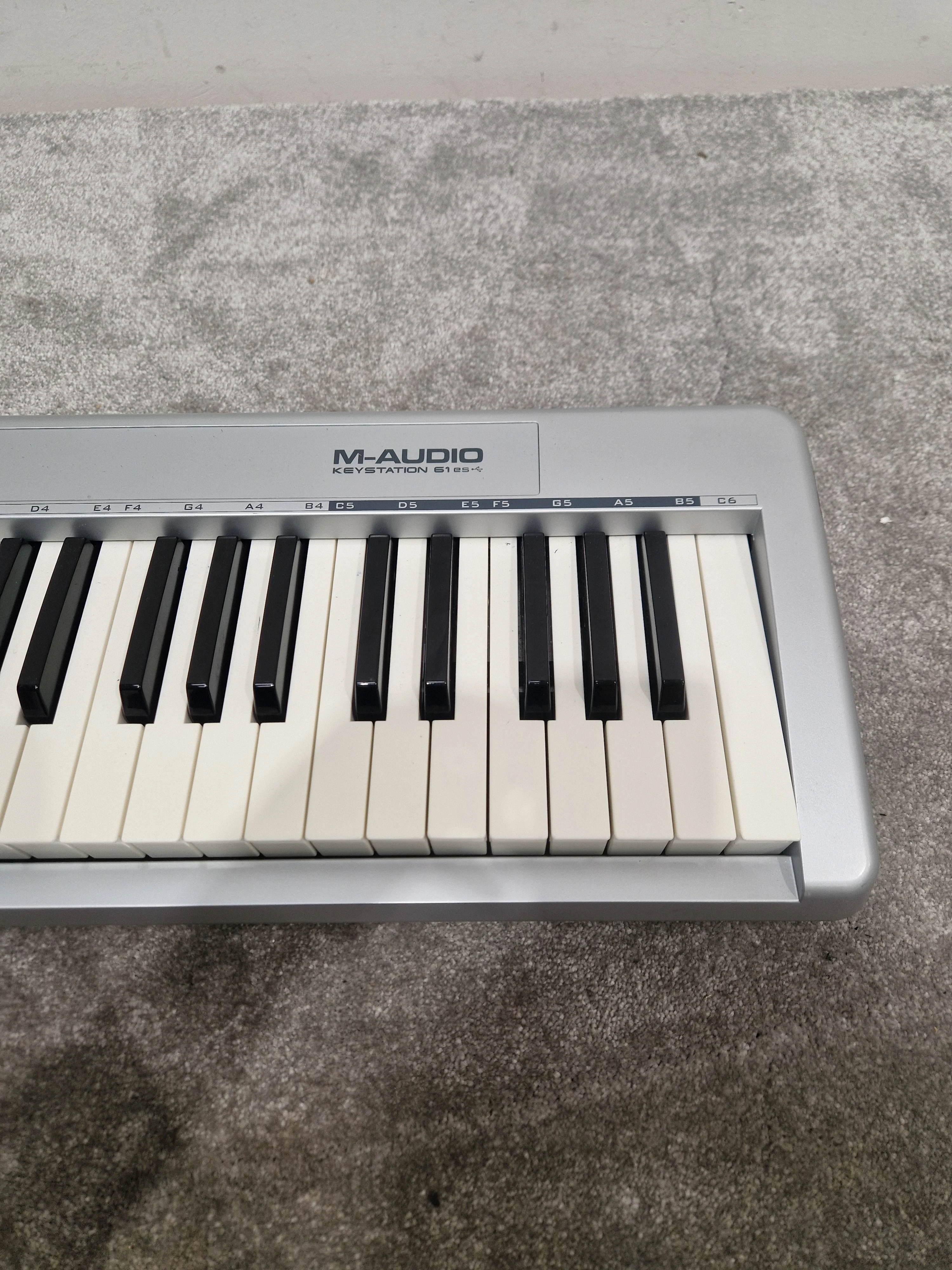 M-audio Keystaion 61 ES Keyboard - 61 Keys, Velocity Sensitive - Spares or Repair - Image 2