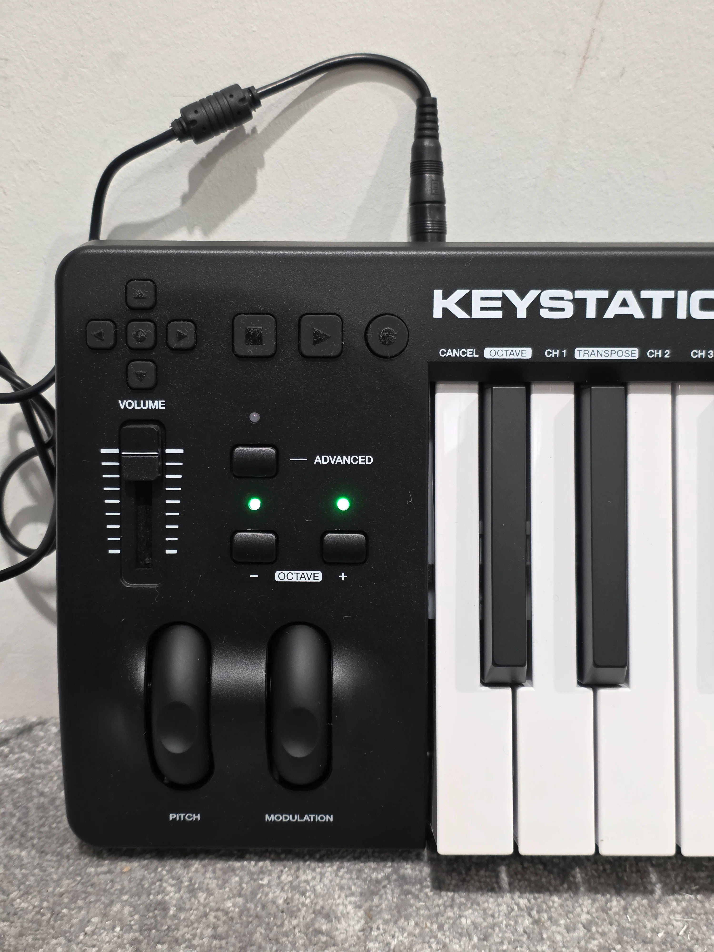 M-Audio Keystation 61 MK3 - MIDI Controller Keyboard - Black - Midi Controller - Excellent - Image 2