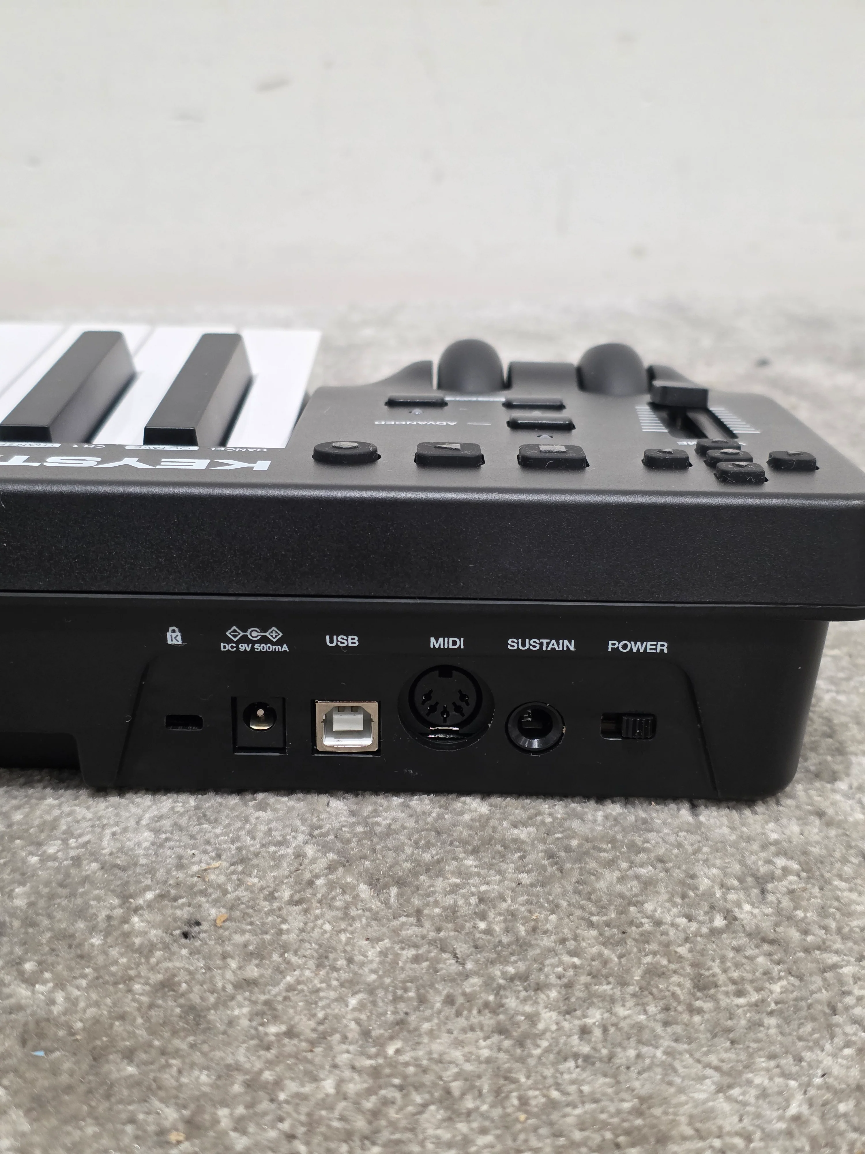M-Audio Keystation 61 MK3 - MIDI Controller Keyboard - Black - Midi Controller - Excellent - Image 8