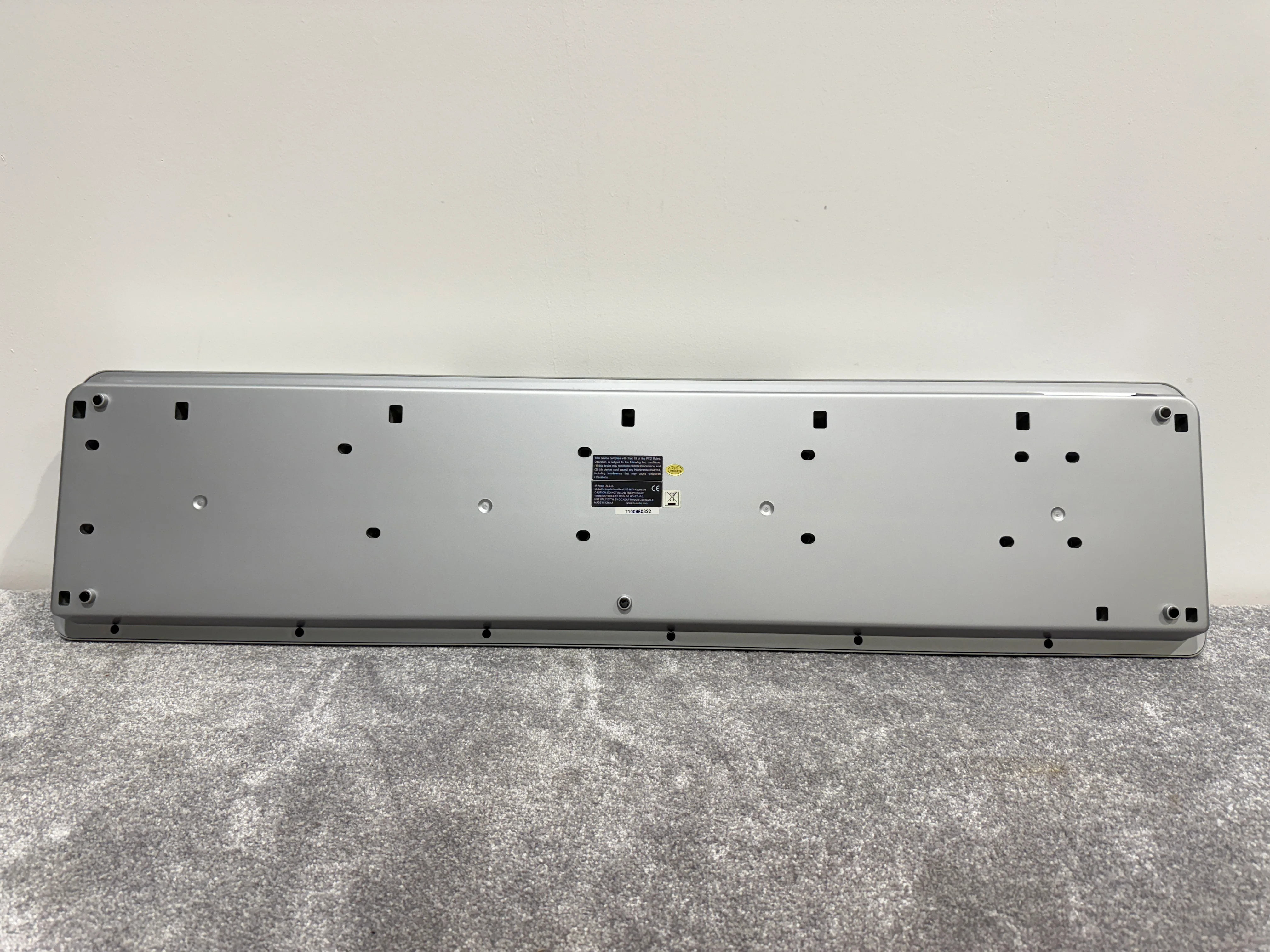 M-Audio Keystation 61es Semi Weighted USB Midi Controller / Keyboard - Image 20