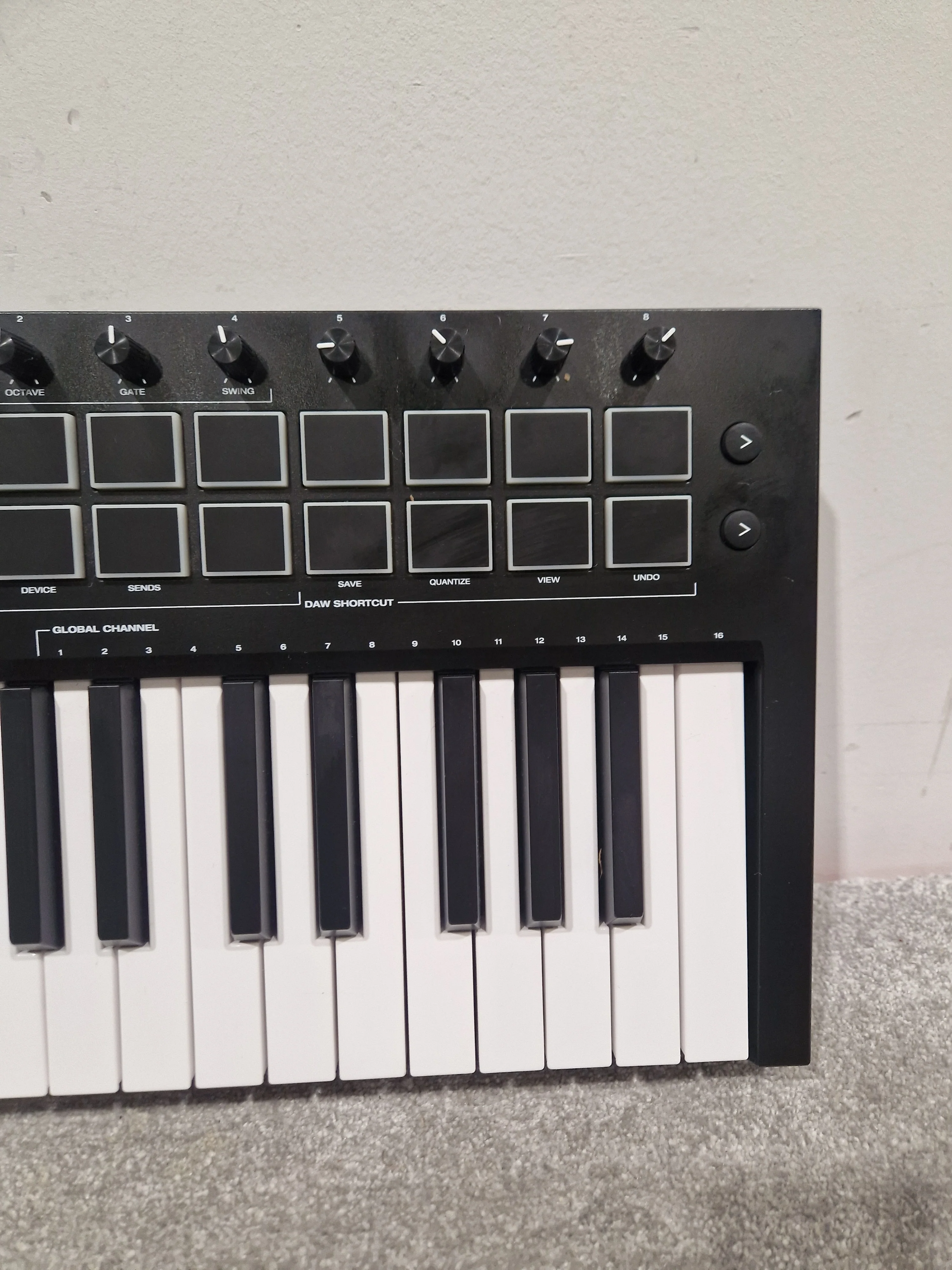 M-Audio Oxygen Pro 49 - MIDI Keyboard - Excellent - Image 2