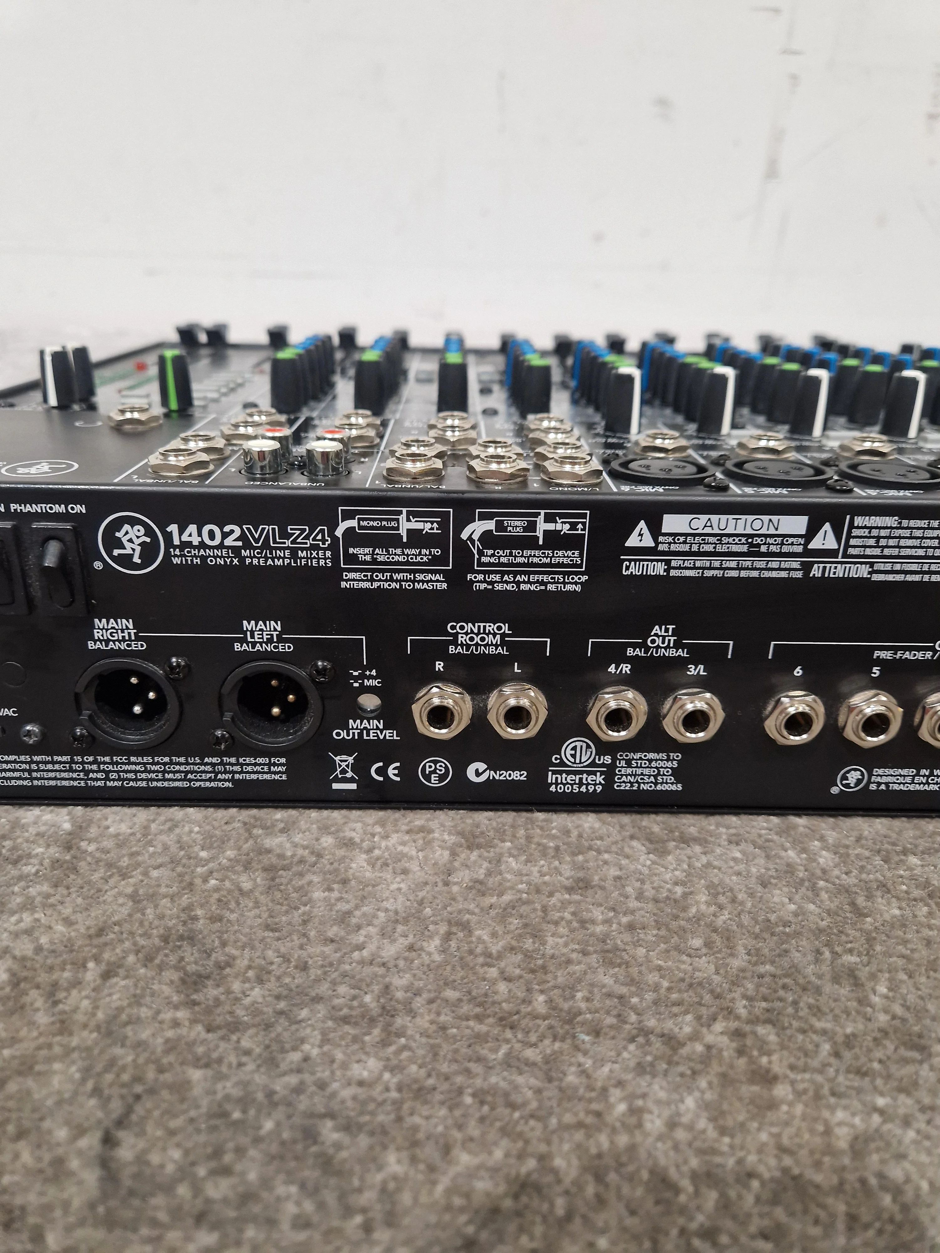 Mackie 1402 VLZ4 - 14-Channel Mixer - Excellent w/ Power Supply - Image 2