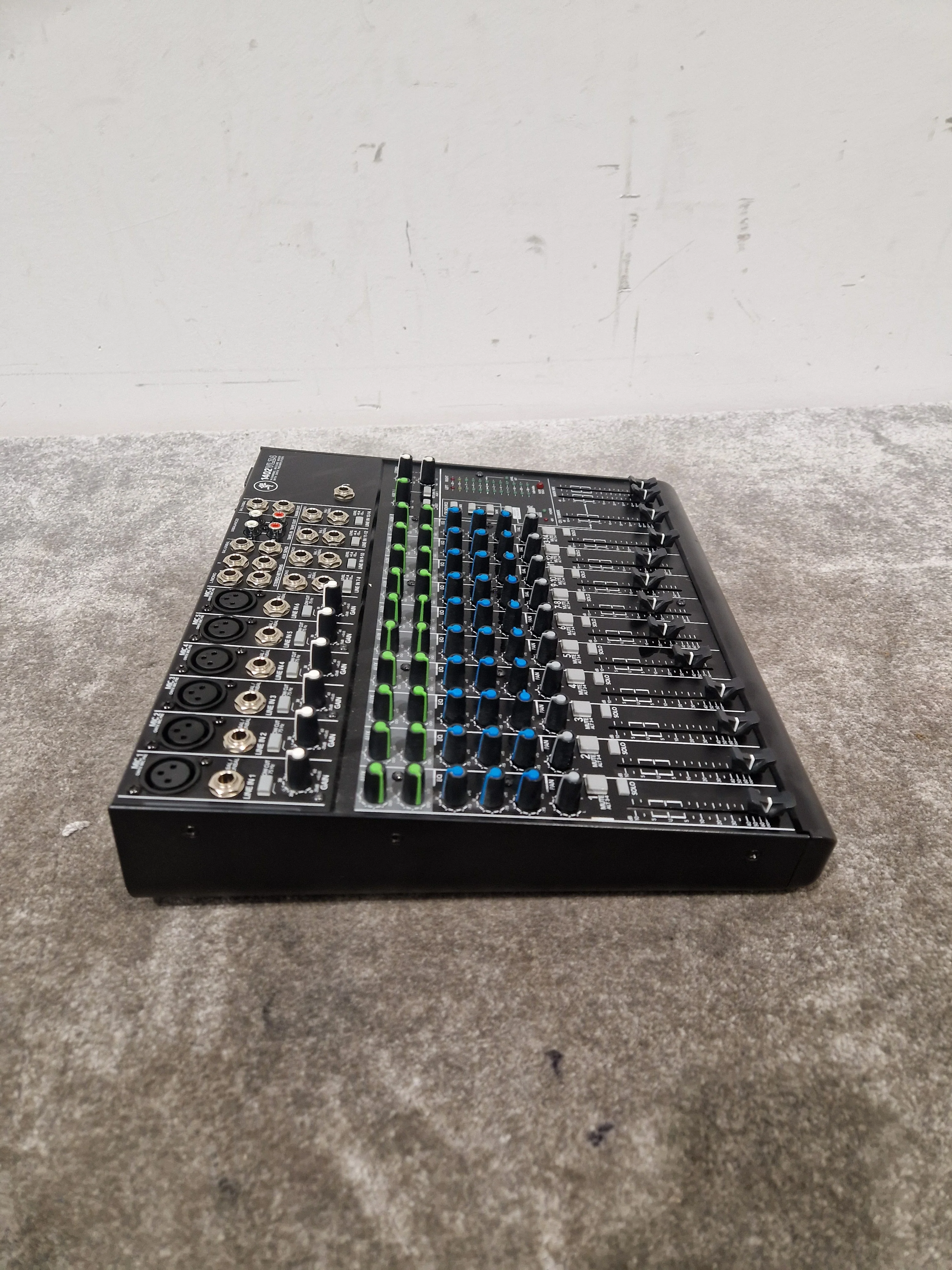 Mackie 1402 VLZ4 - 14-Channel Mixer - Excellent w/ Power Supply - Image 5
