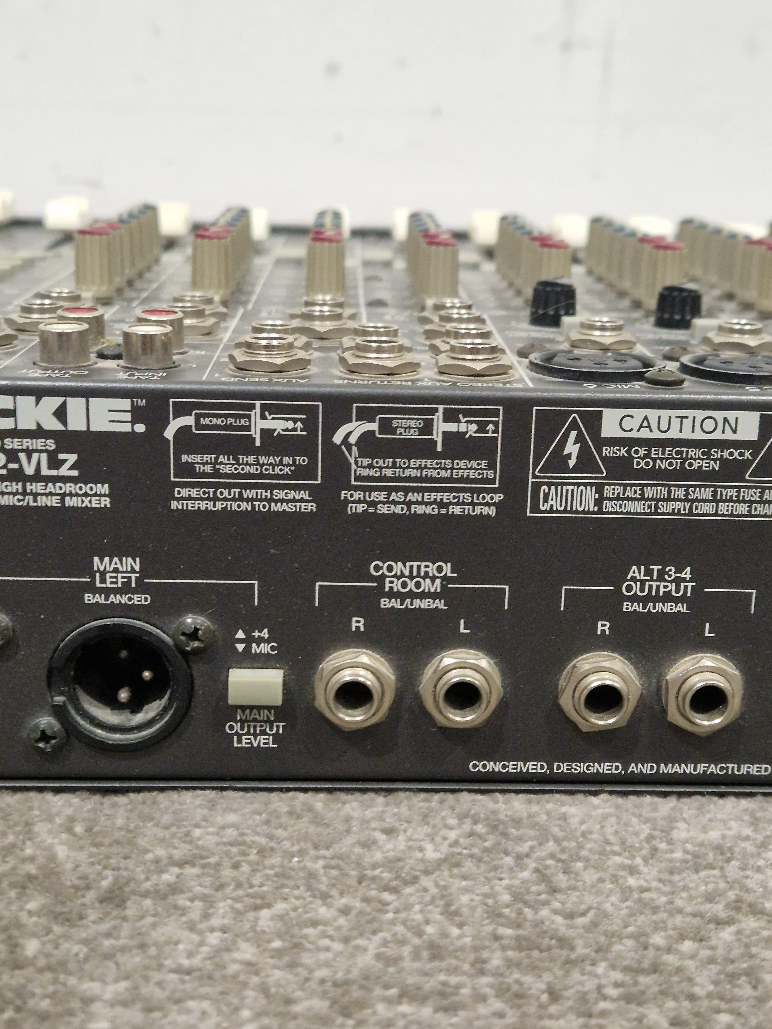 Mackie 1402VLZ Mixer - Compact 14-Channel - Good w/ Power Supply - Image 15