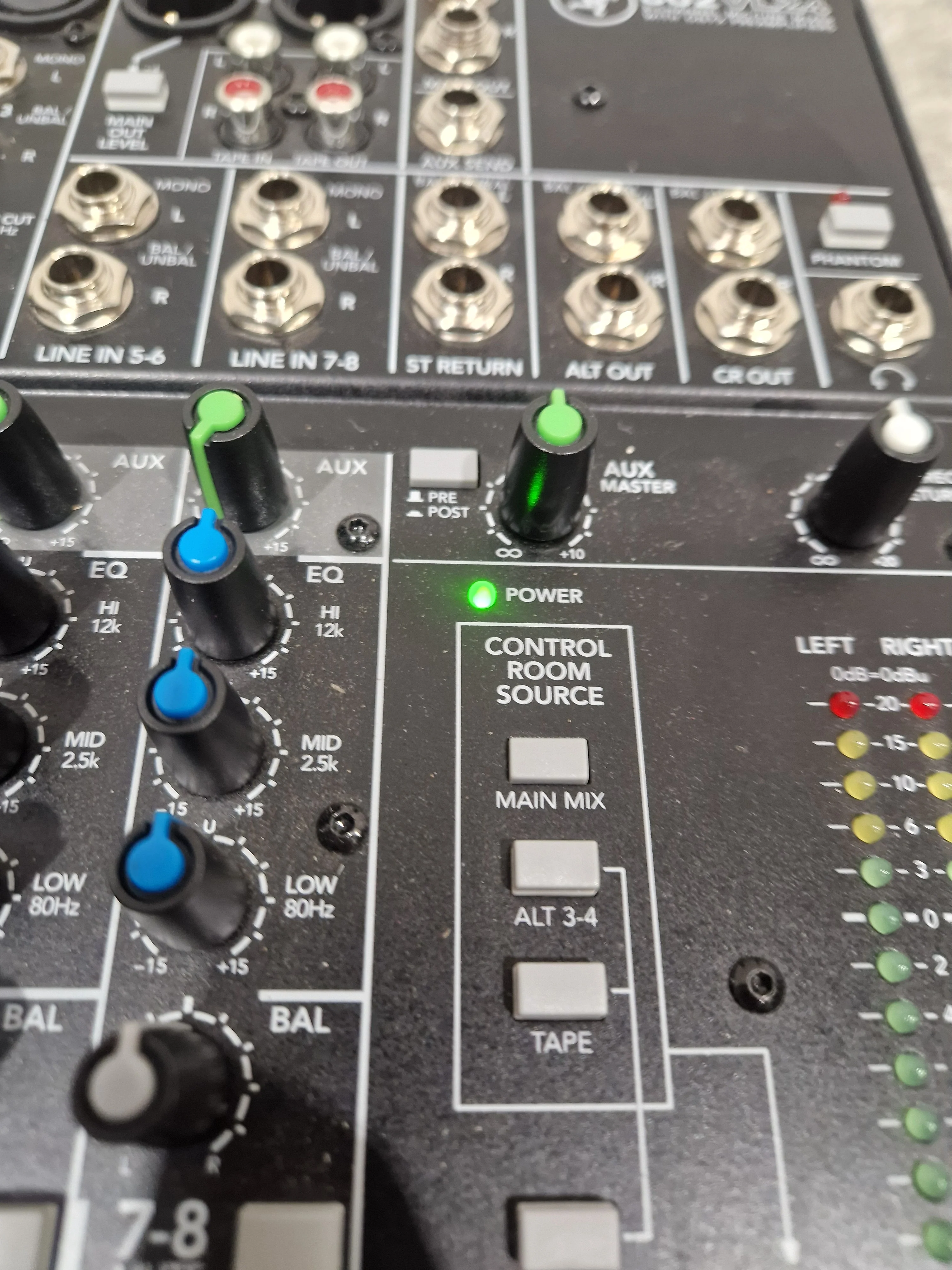 Mackie 802VLZ4 - 8-Channel Mic/Line Mixer with Onyx Preamps - Excellent w/ Original Box - Image 10