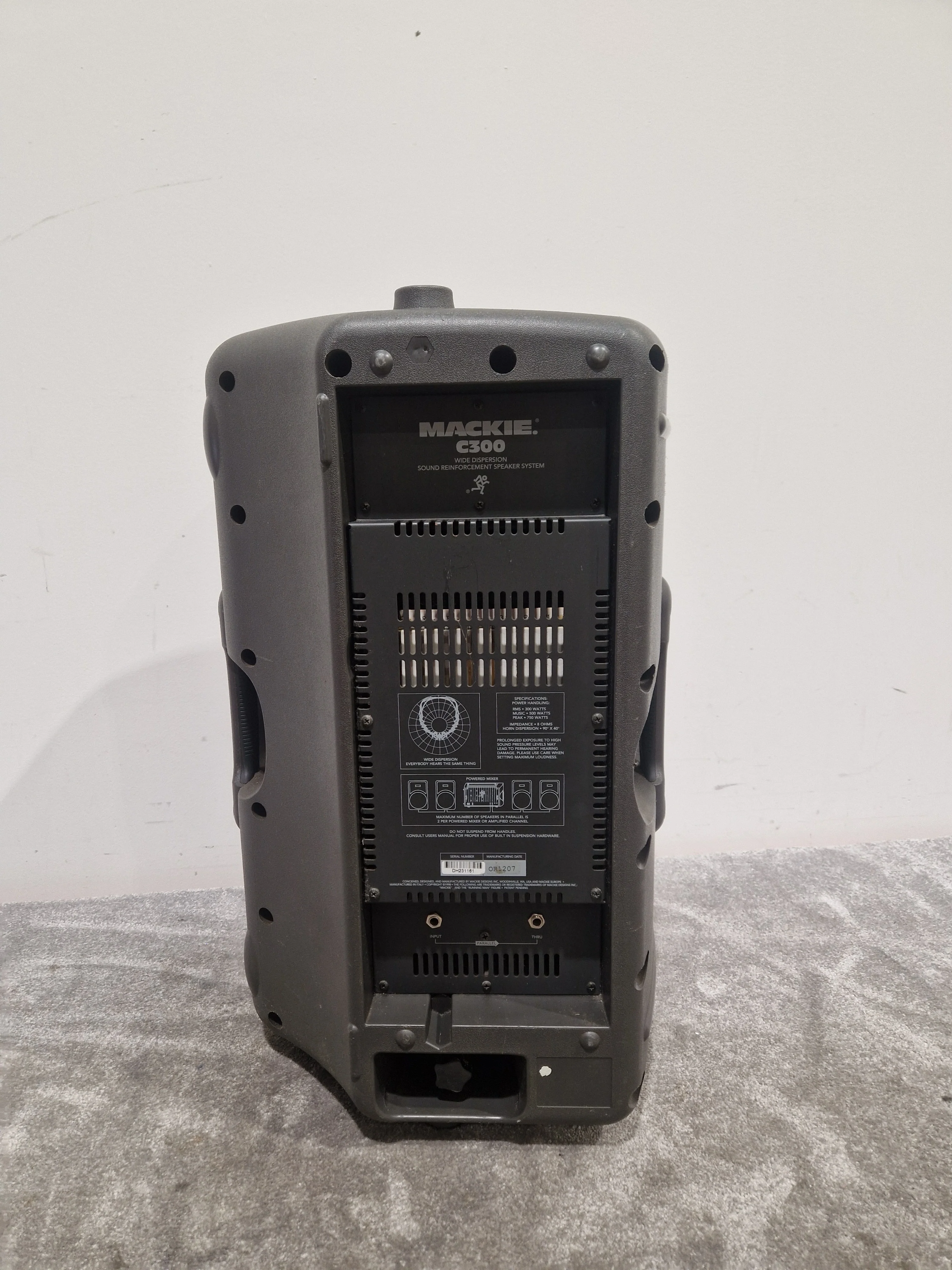 Mackie C300 PA Speaker - 400W Passive Loudspeaker - Very Good - Image 10