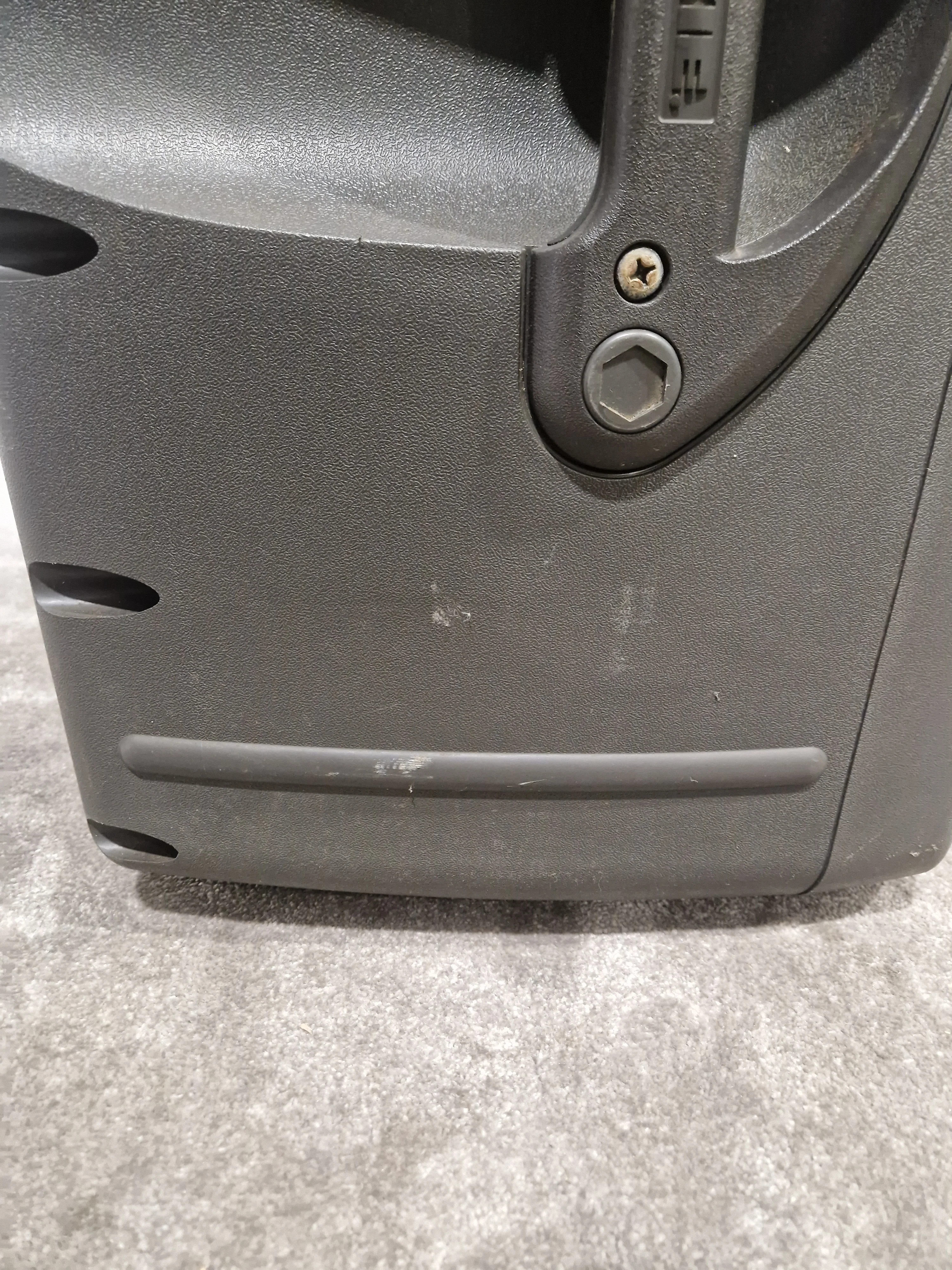 Mackie C300 PA Speaker - 400W Passive Loudspeaker - Very Good - Image 9