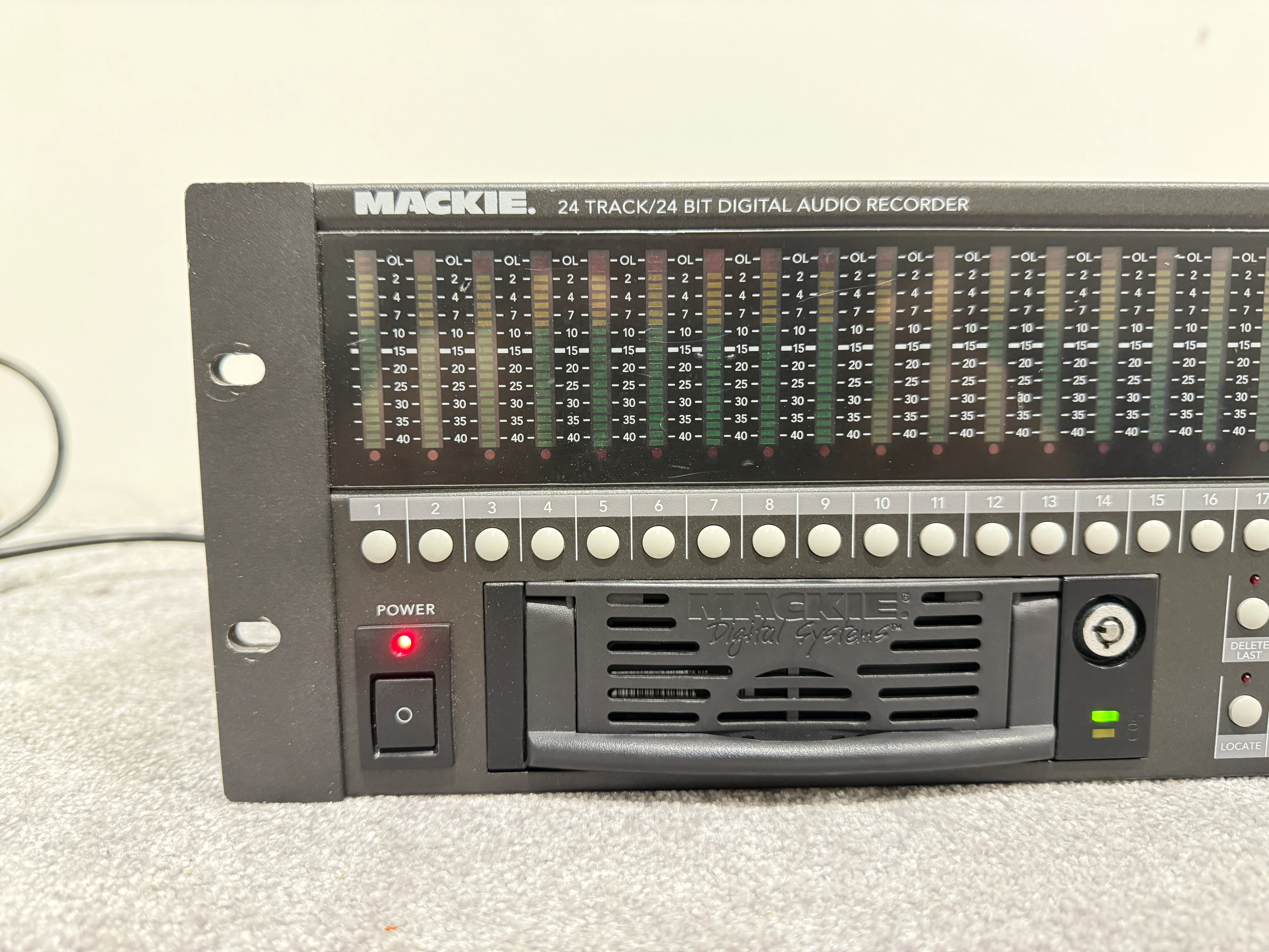 Mackie Digital Systems - SDR24/96 - High Res Non-Linear Recorder - Image 2