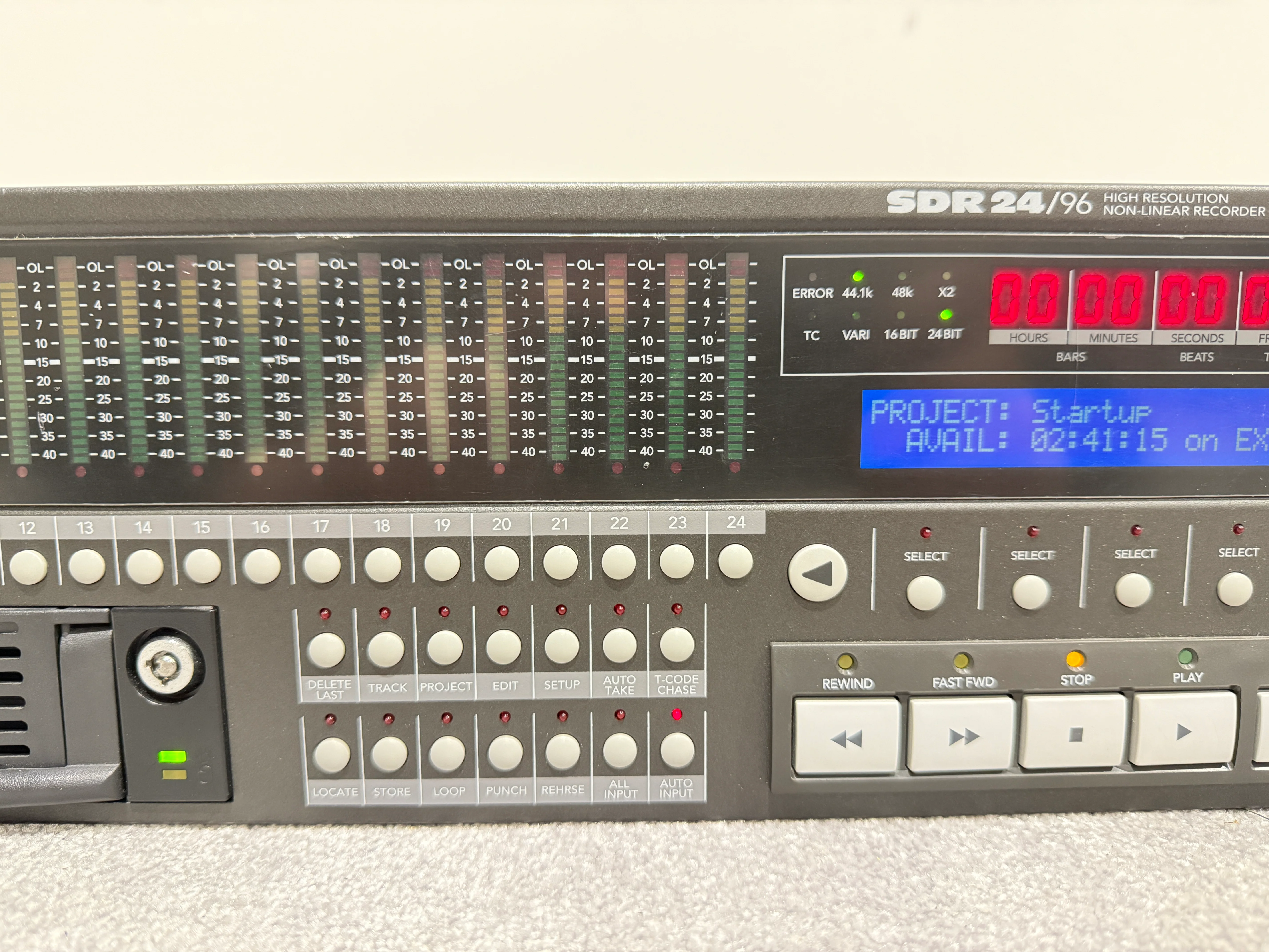Mackie Digital Systems - SDR24/96 - High Res Non-Linear Recorder - Image 3