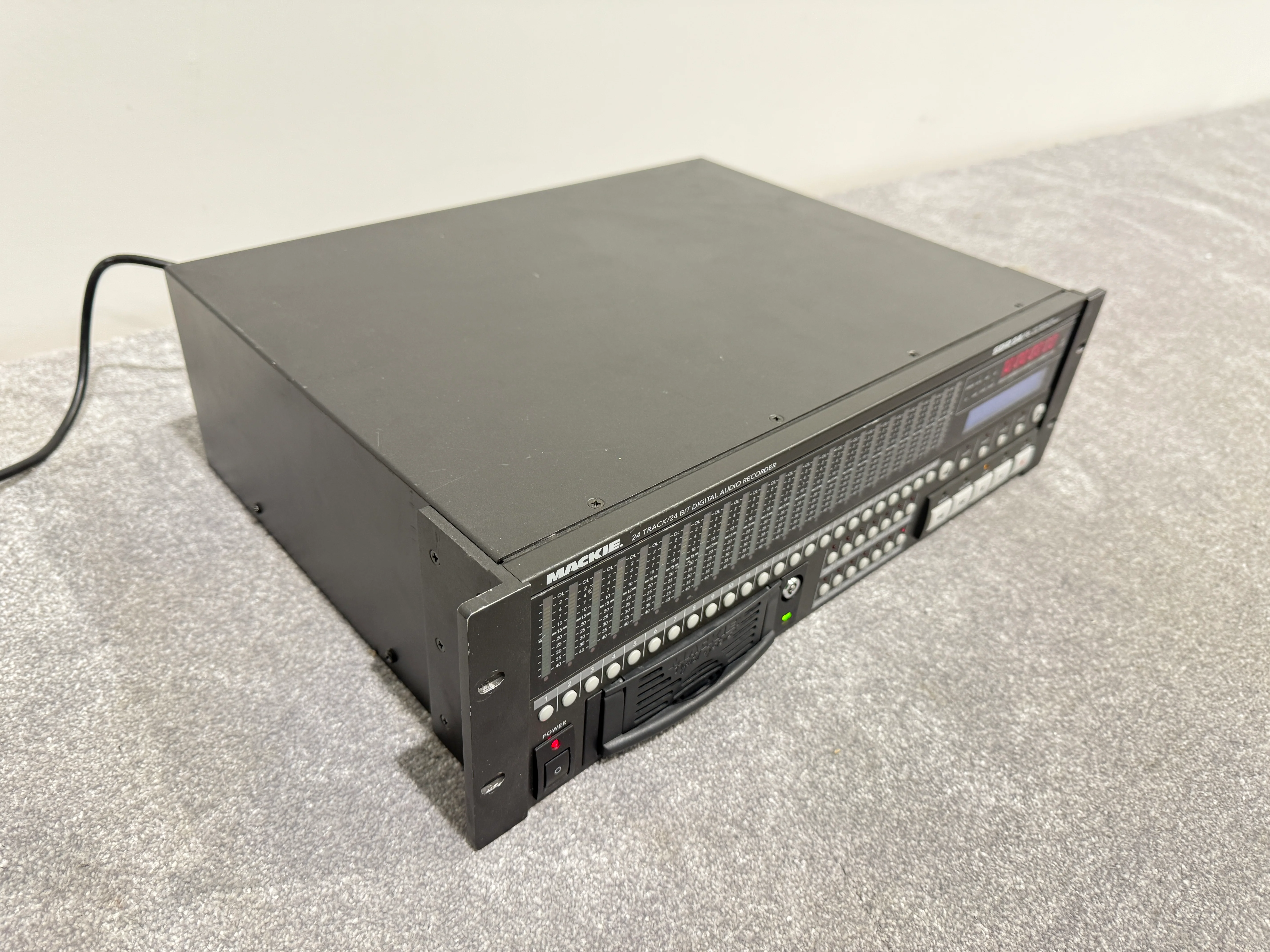 Mackie Digital Systems - SDR24/96 - High Res Non-Linear Recorder - Image 5