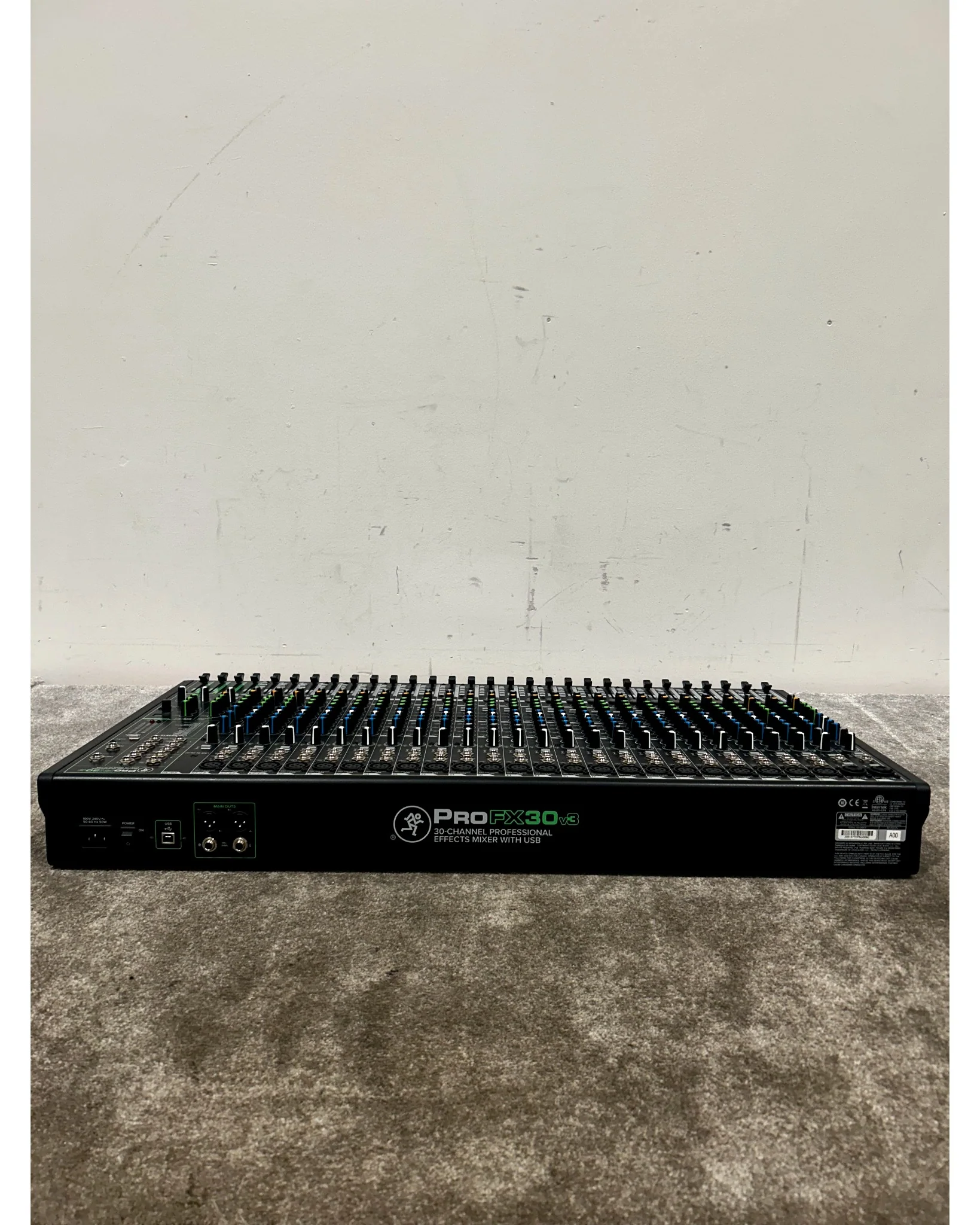 Mackie ProFX30 v3 - Mixer - Black - Excellent - Image 4