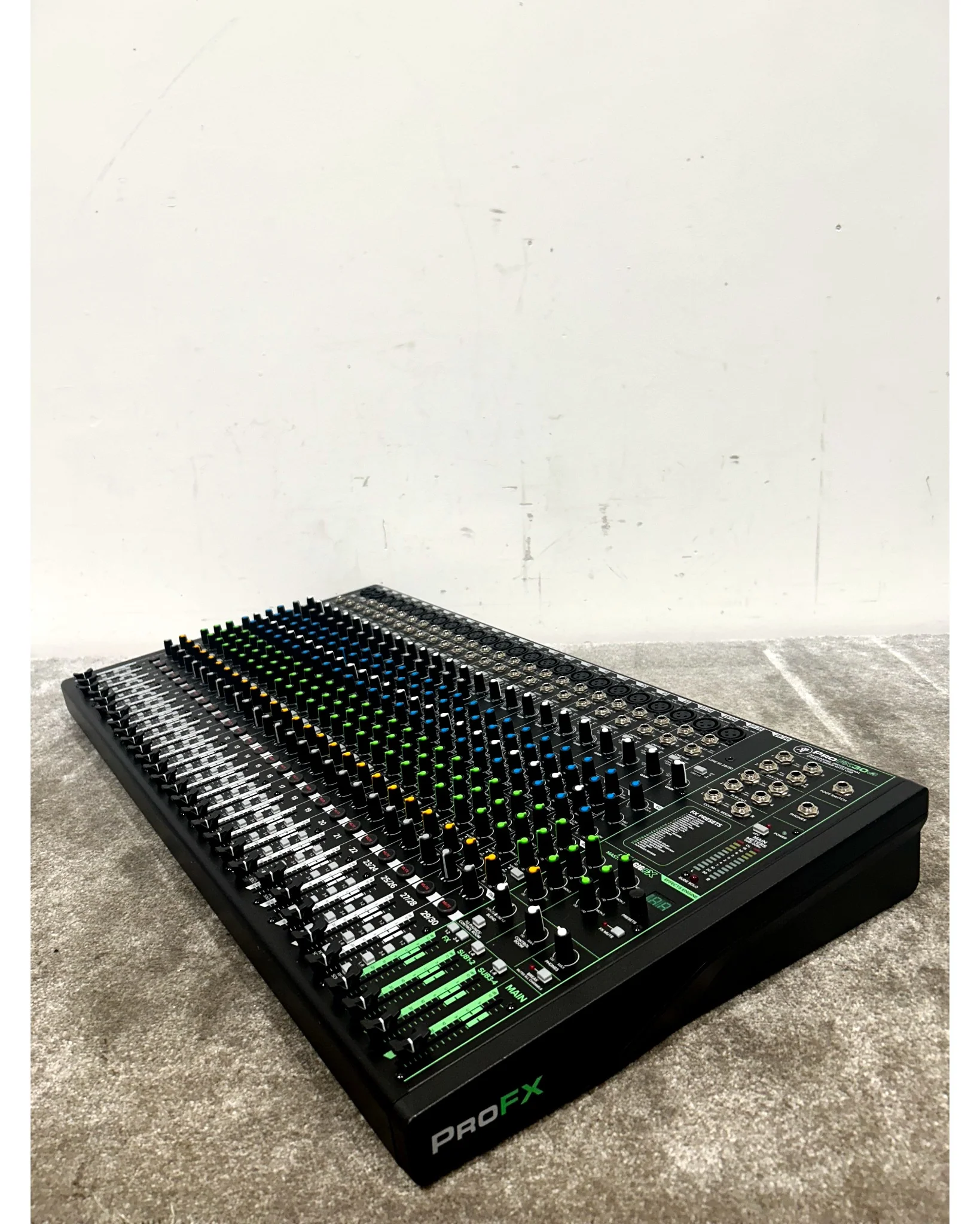 Mackie ProFX30 v3 - Mixer - Black - Excellent - Image 7