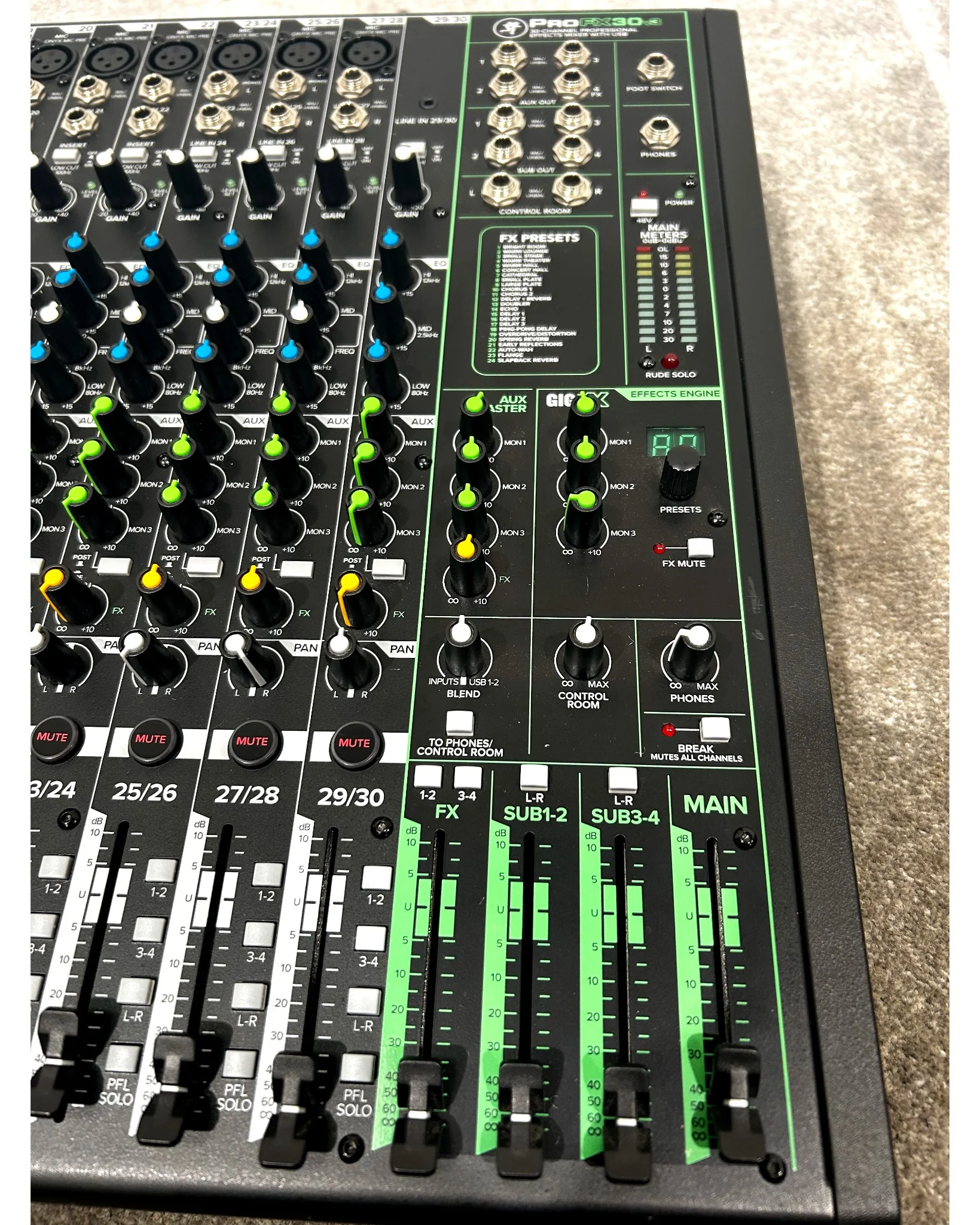 Mackie ProFX30 v3 - Mixer - Black - Excellent - Image 9