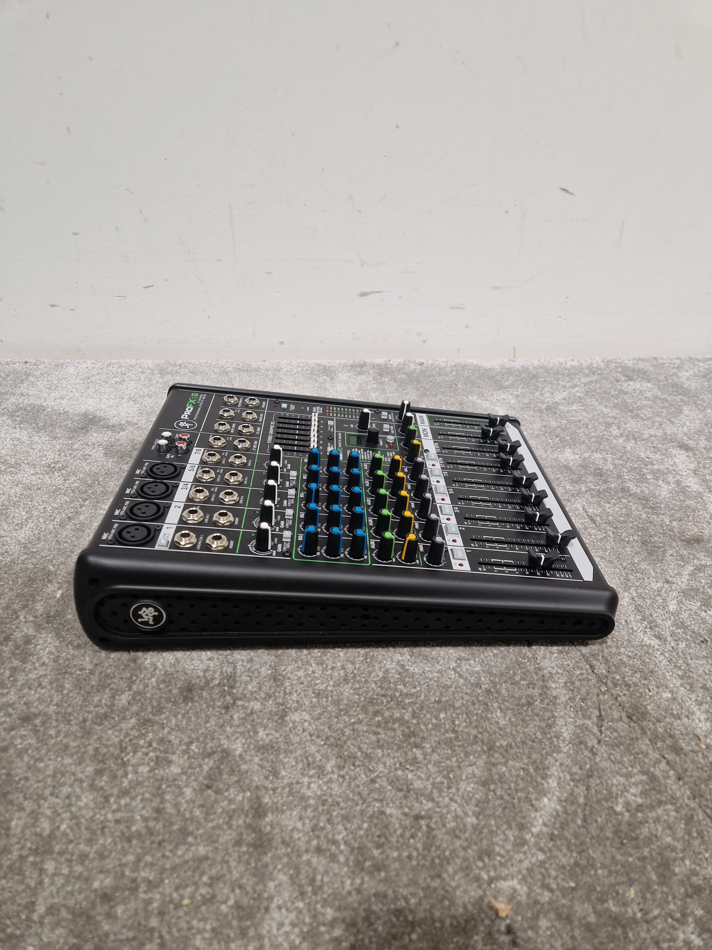 Mackie PROFX8 8-Channel Effects Mixer - Built-In Effects - Excellent w/ Original Box & Power Cable - Image 12