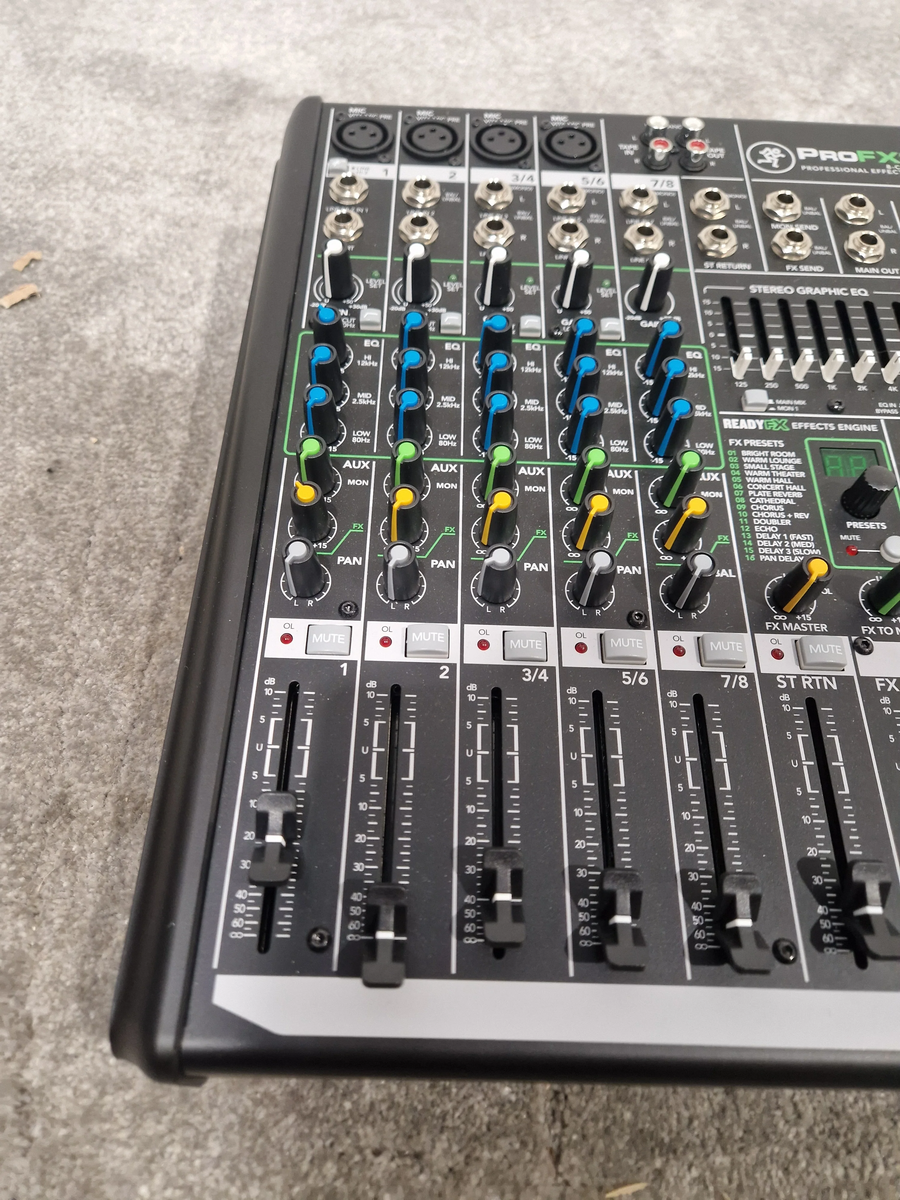Mackie PROFX8 8-Channel Effects Mixer - Built-In Effects - Excellent w/ Original Box & Power Cable - Image 4