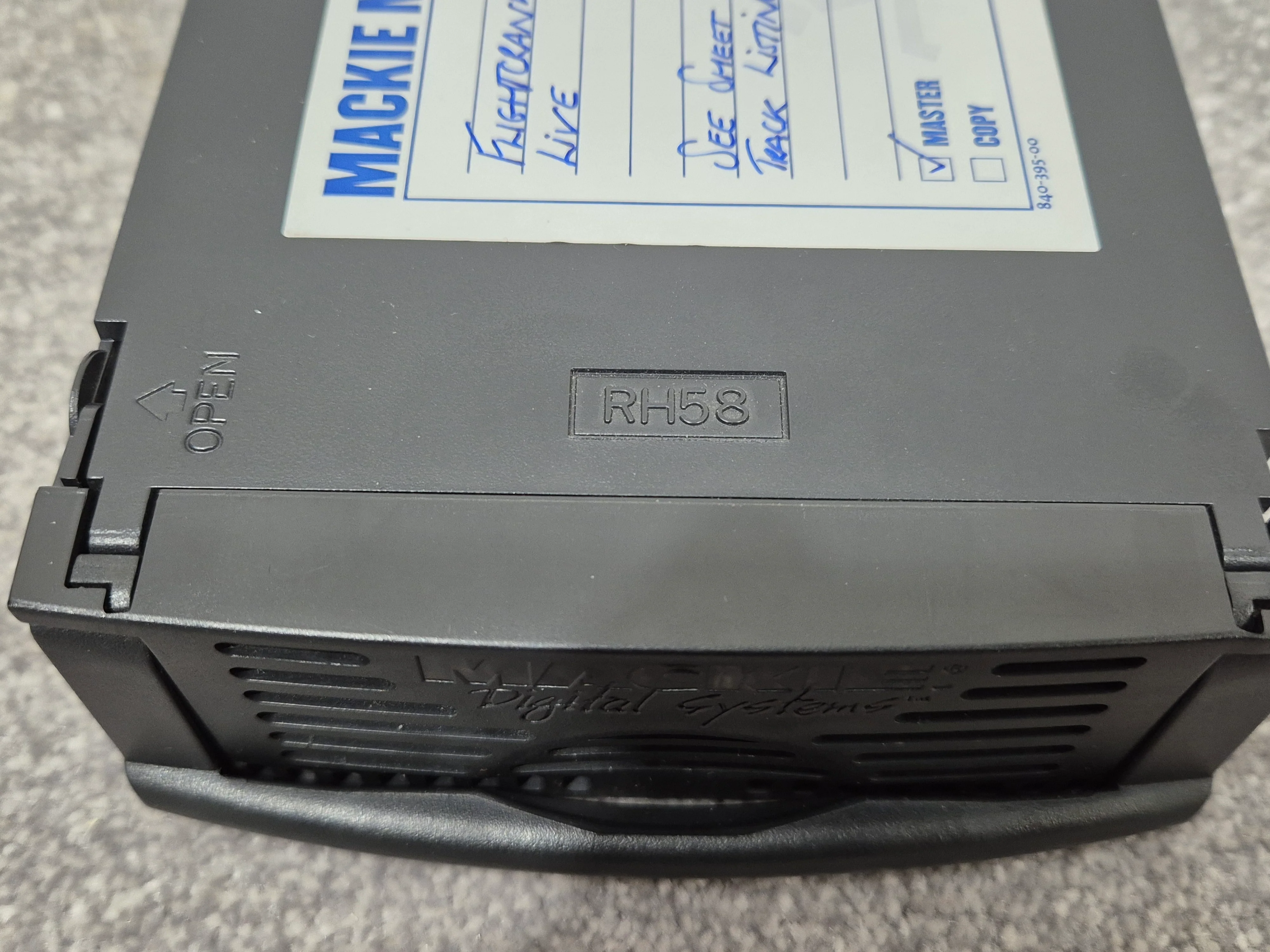 Mackie SDR24/96 - Hard Drive Recorder w/ Removable Hard Drive - Image 15