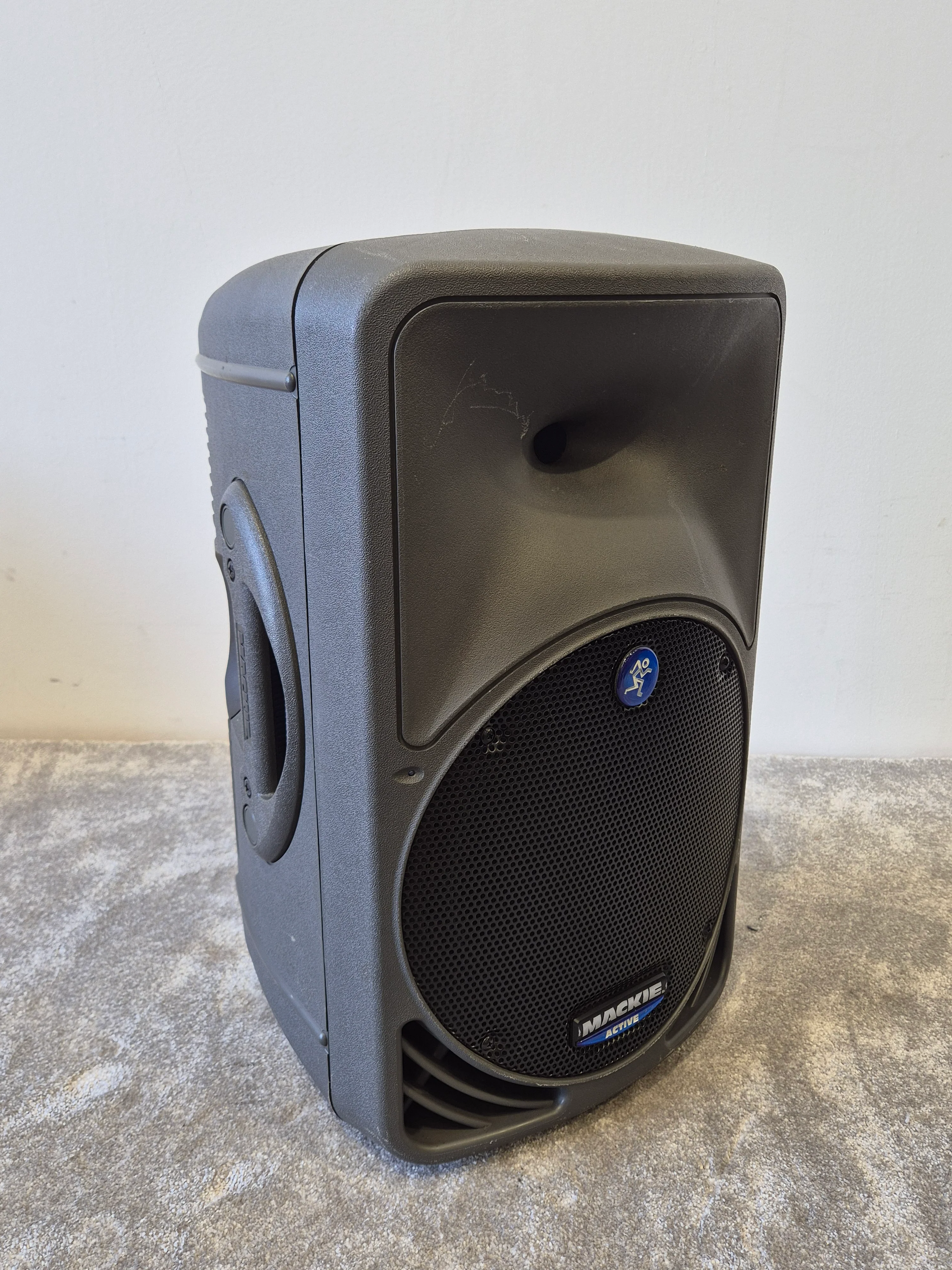 Mackie SRM350 - Active PA Speaker w/ Mackie Soft Bag - Very Good - Image 11