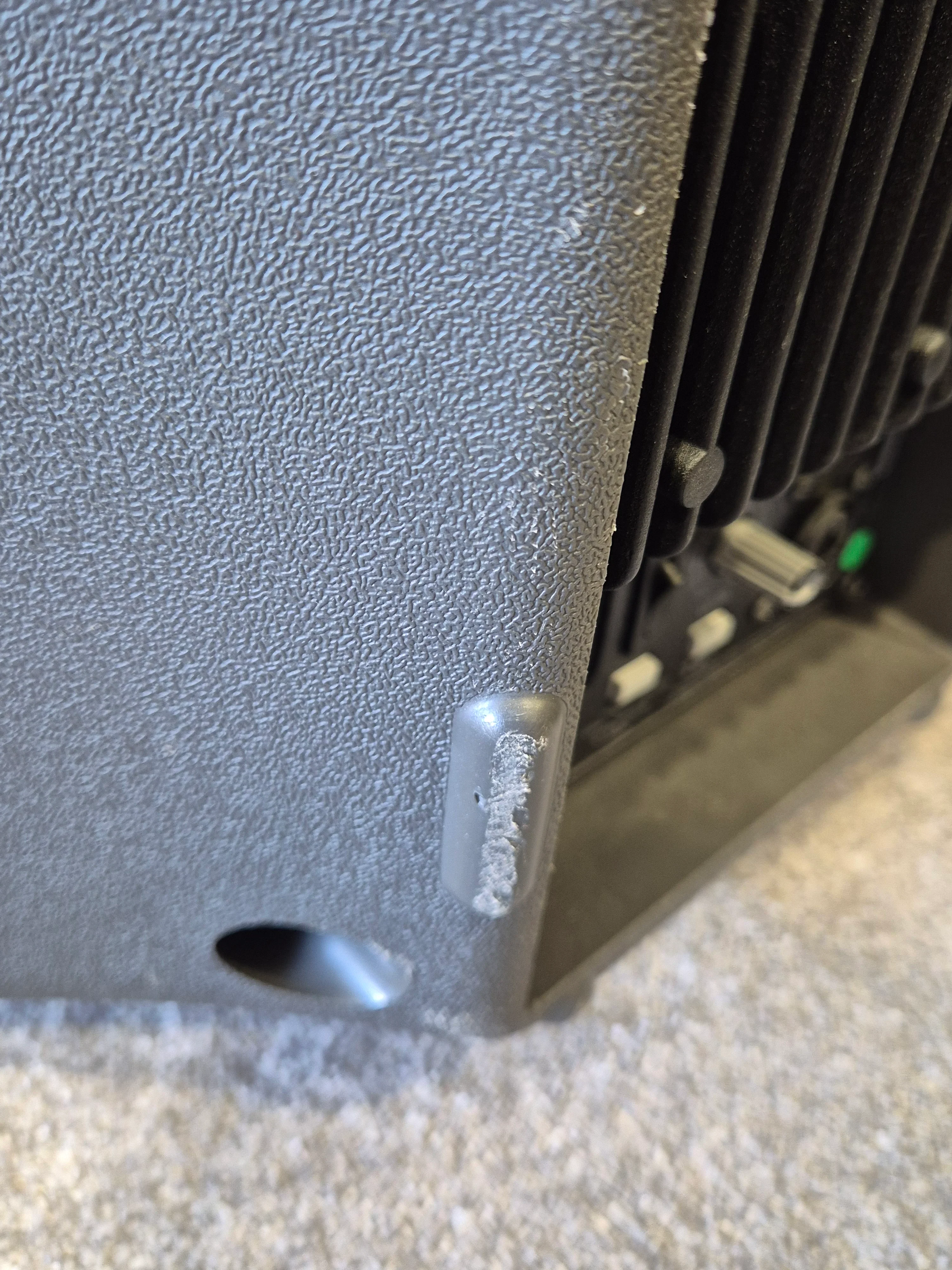 Mackie SRM350 - Active PA Speaker w/ Mackie Soft Bag - Very Good - Image 12