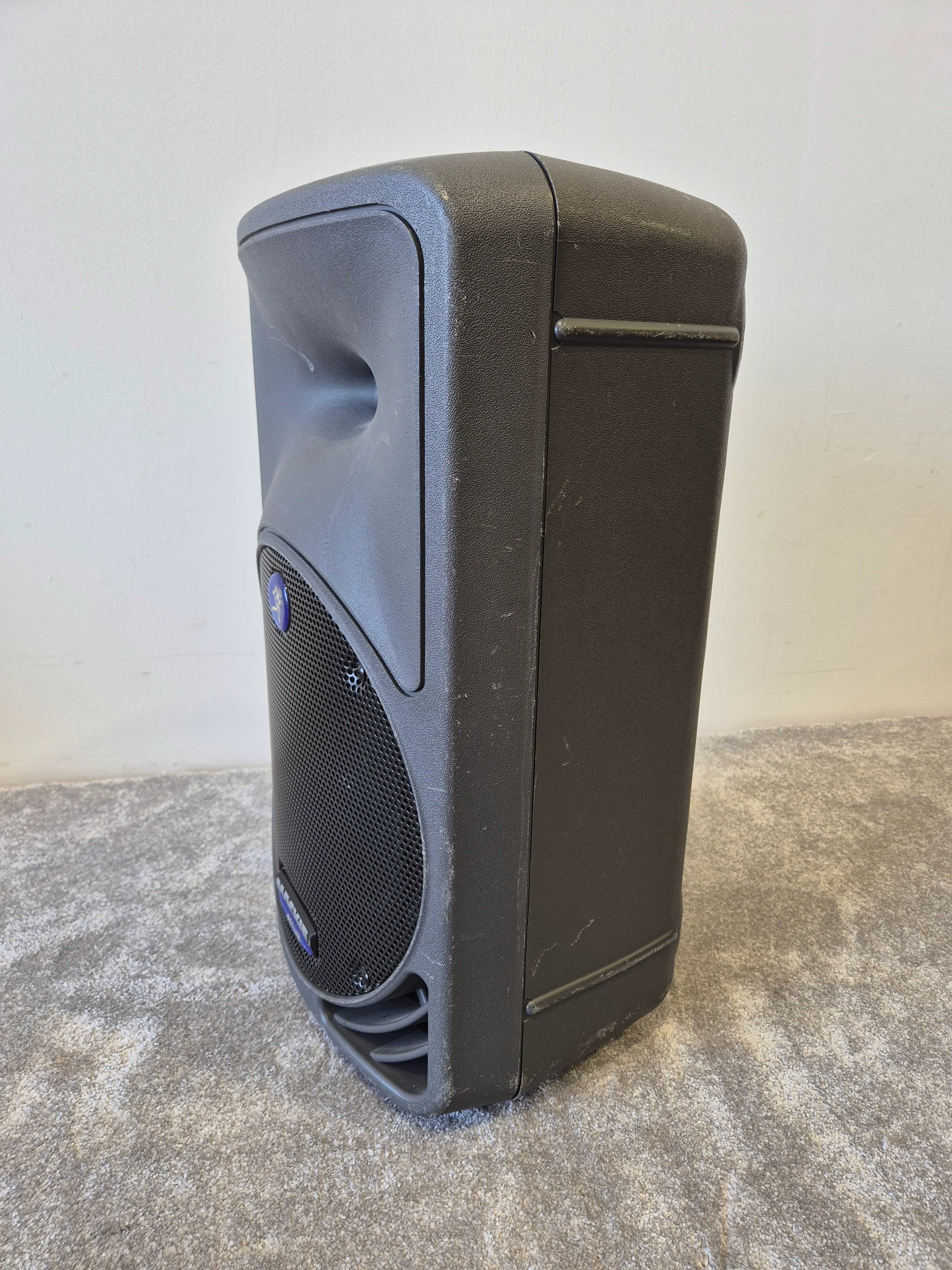 Mackie SRM350 - Active PA Speaker w/ Mackie Soft Bag - Very Good - Image 3