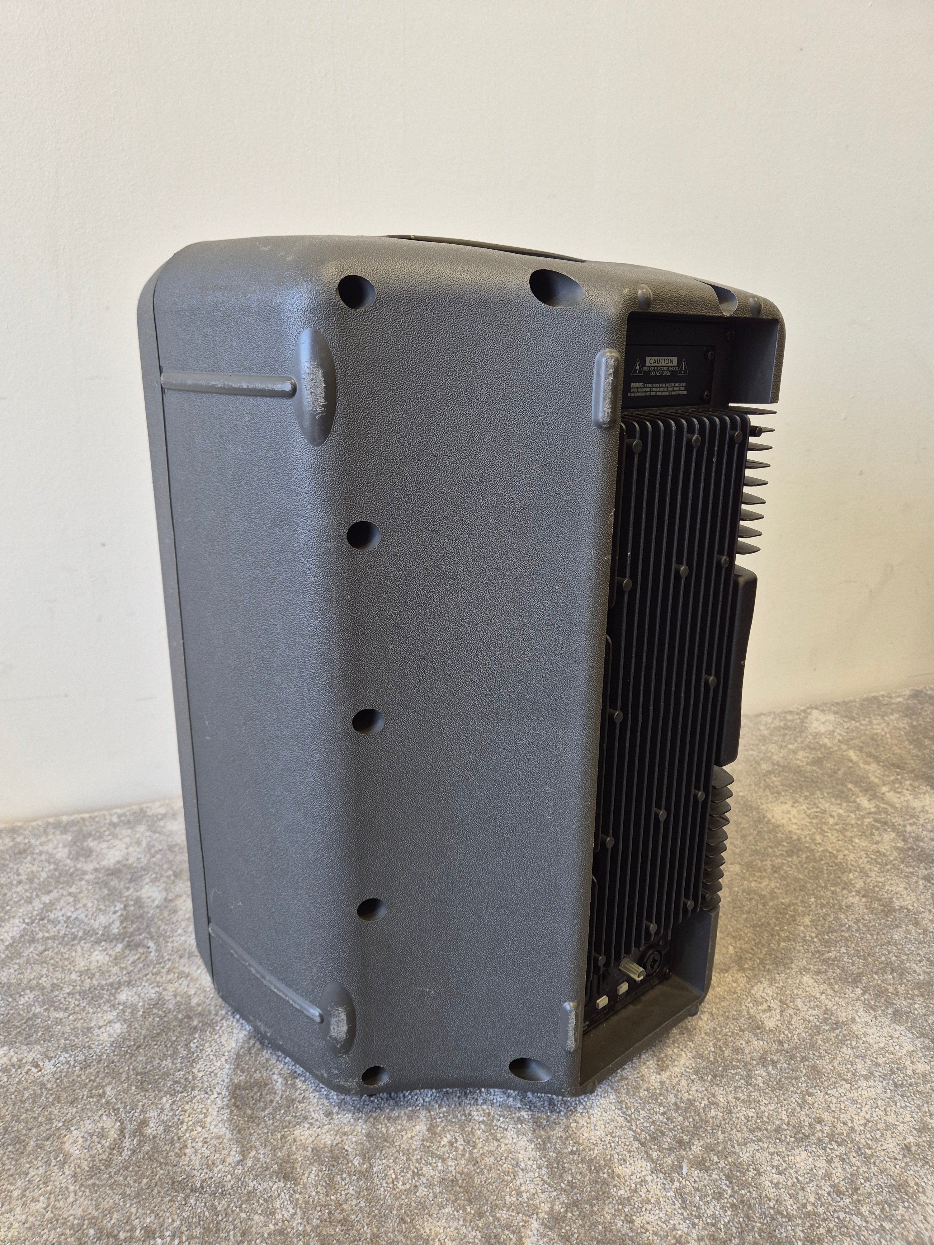 Mackie SRM350 - Active PA Speaker w/ Mackie Soft Bag - Very Good - Image 5
