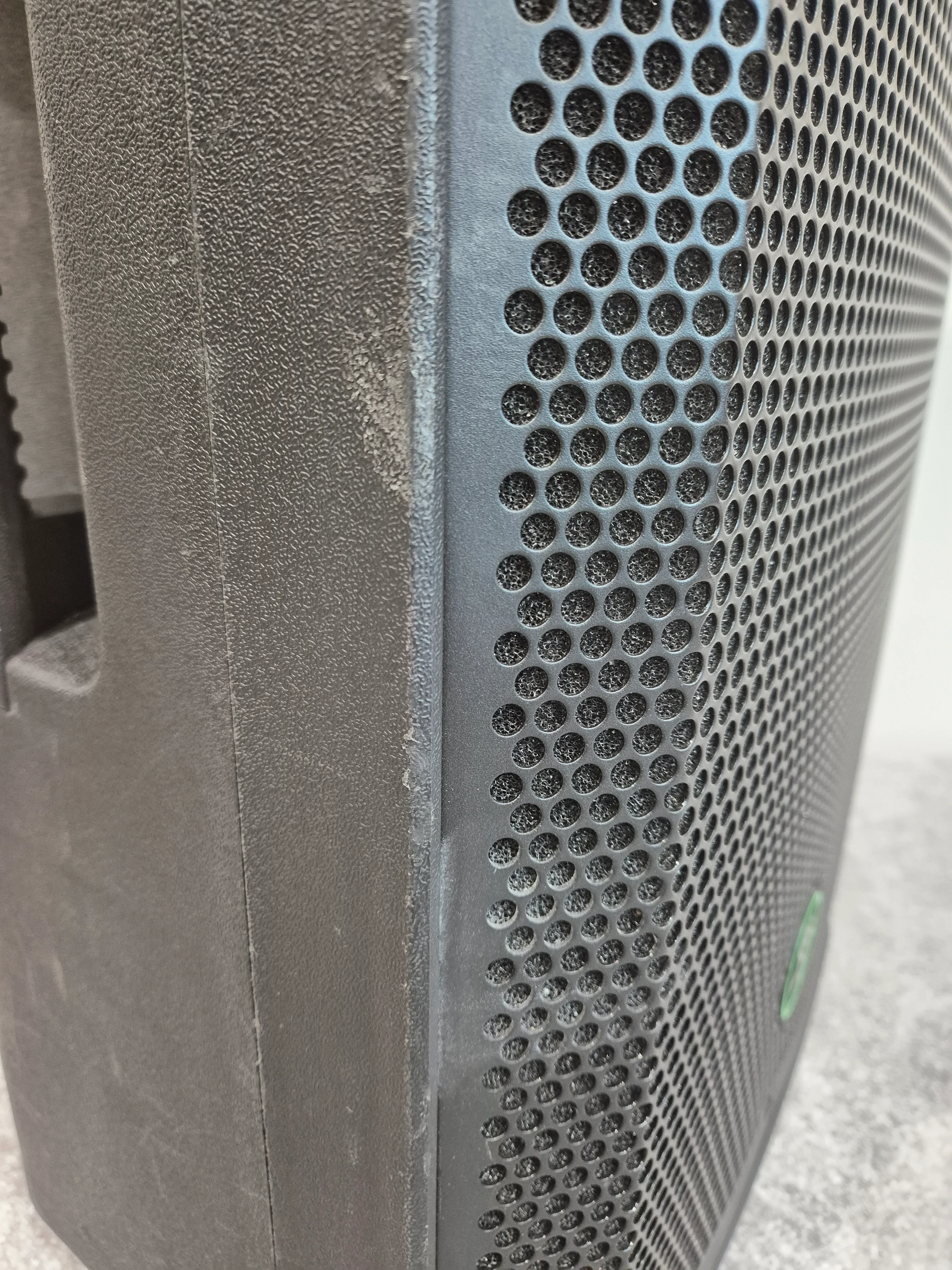 Mackie Thrash 212 - 1300 watts Active PA Speaker - Image 9