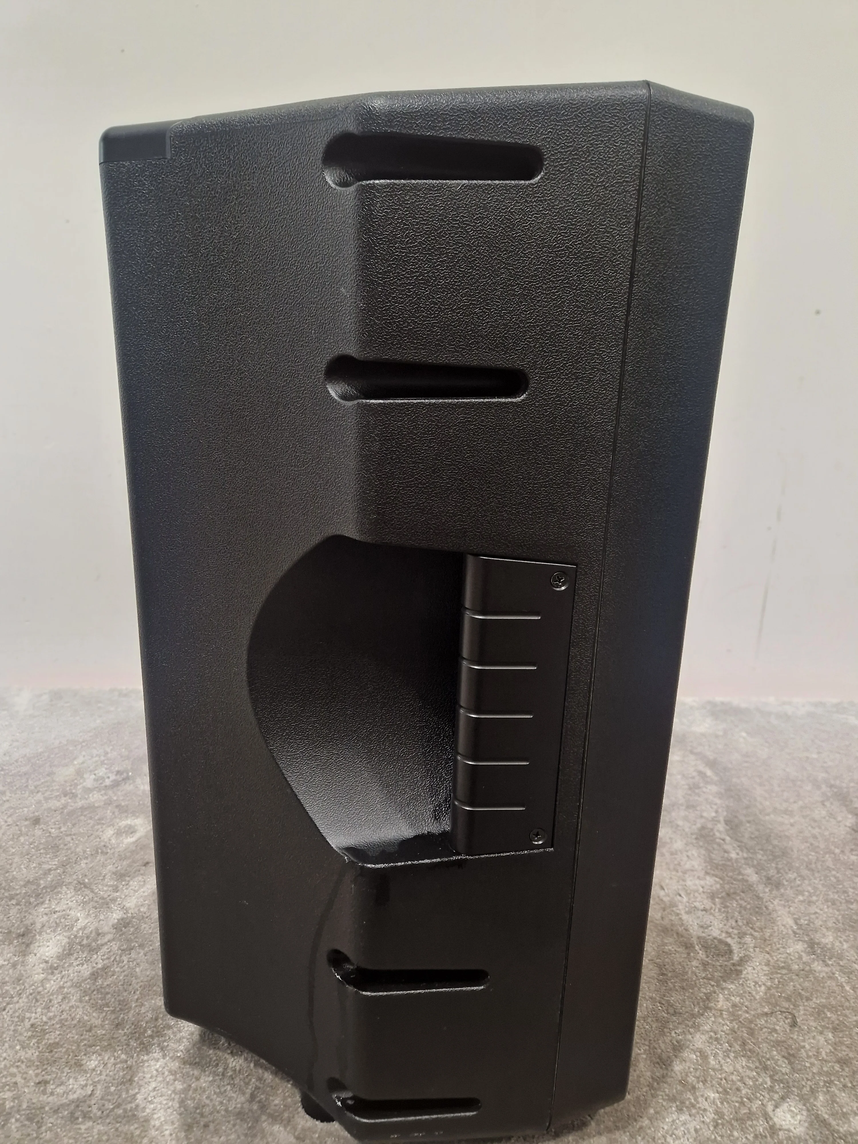 Mackie Thump 12 - 12" Powered Speaker, 1000W - Excellent w/ Power Supply - Image 7