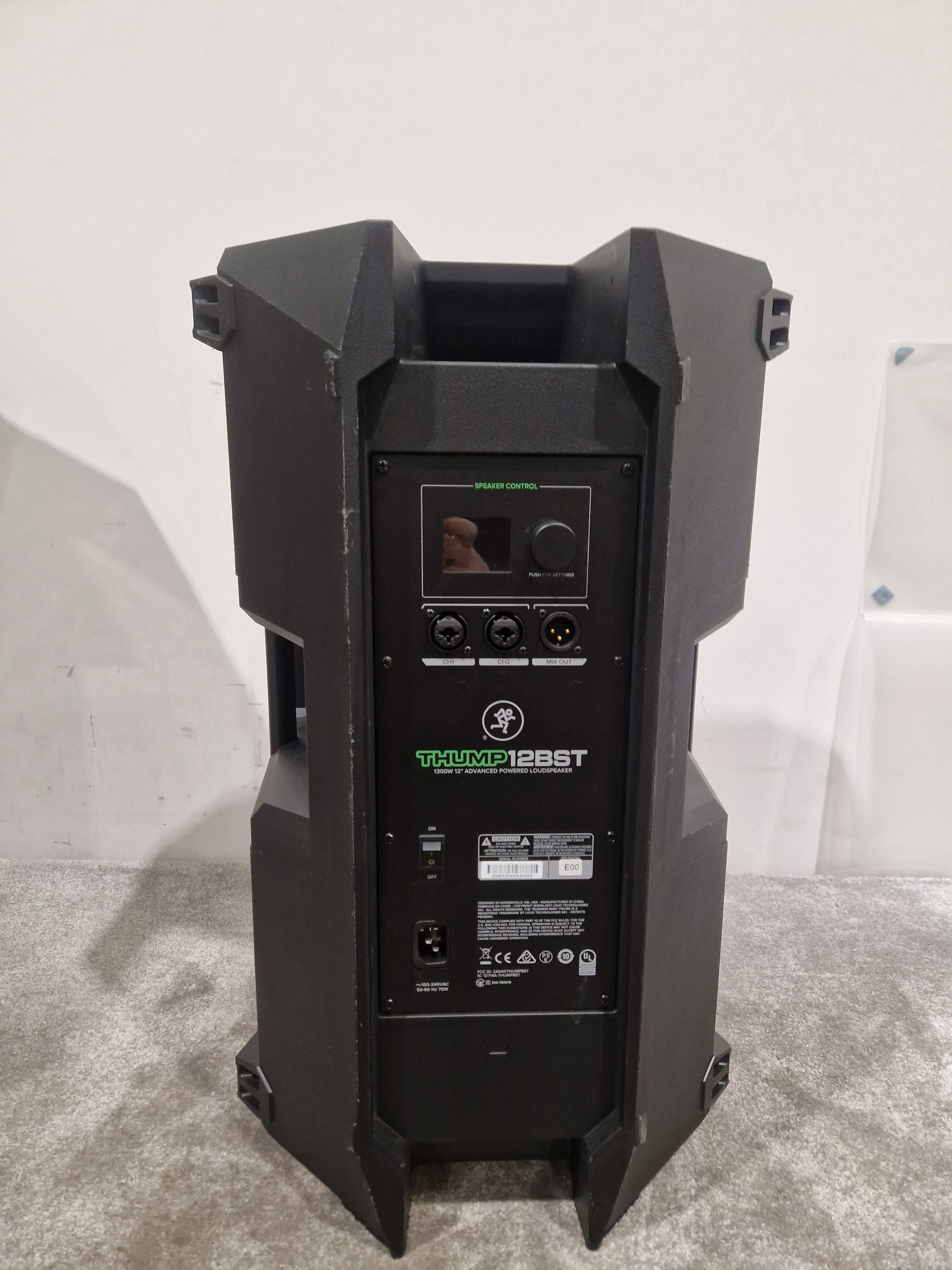 Mackie Thump 12BST - 1300W Loudspeaker - Excellent w/ Power Supply and Soft Case - Image 3