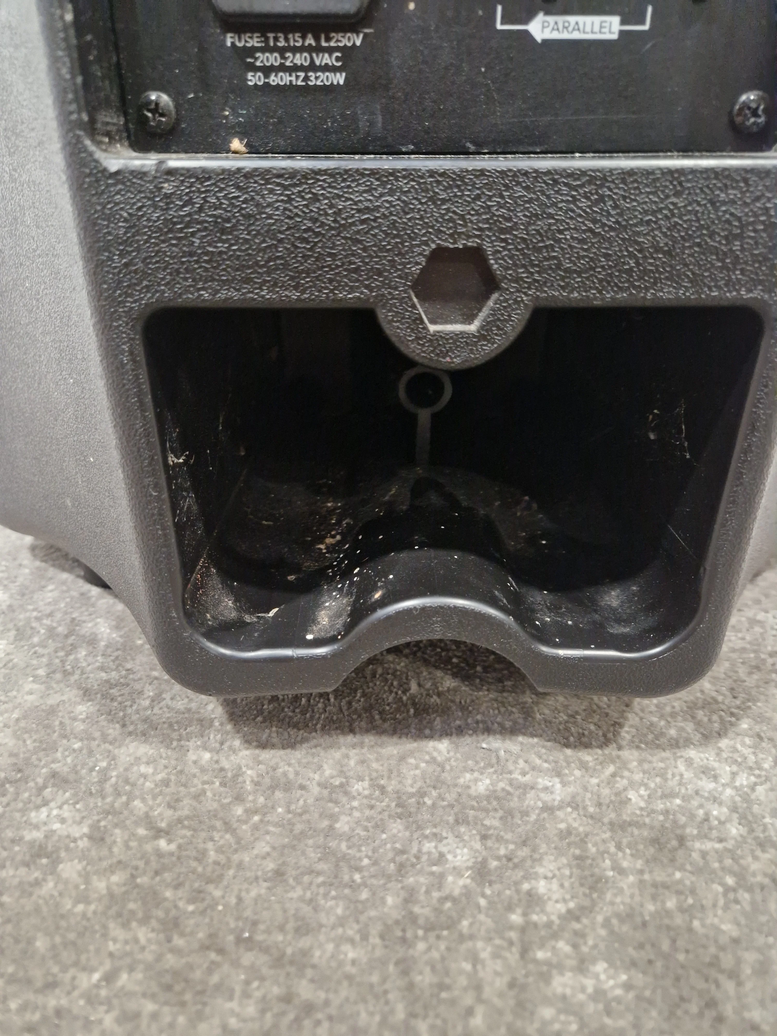 Mackie Thump TH-15A - 2-Way Active Loudspeaker - Spares or Repair - Image 10