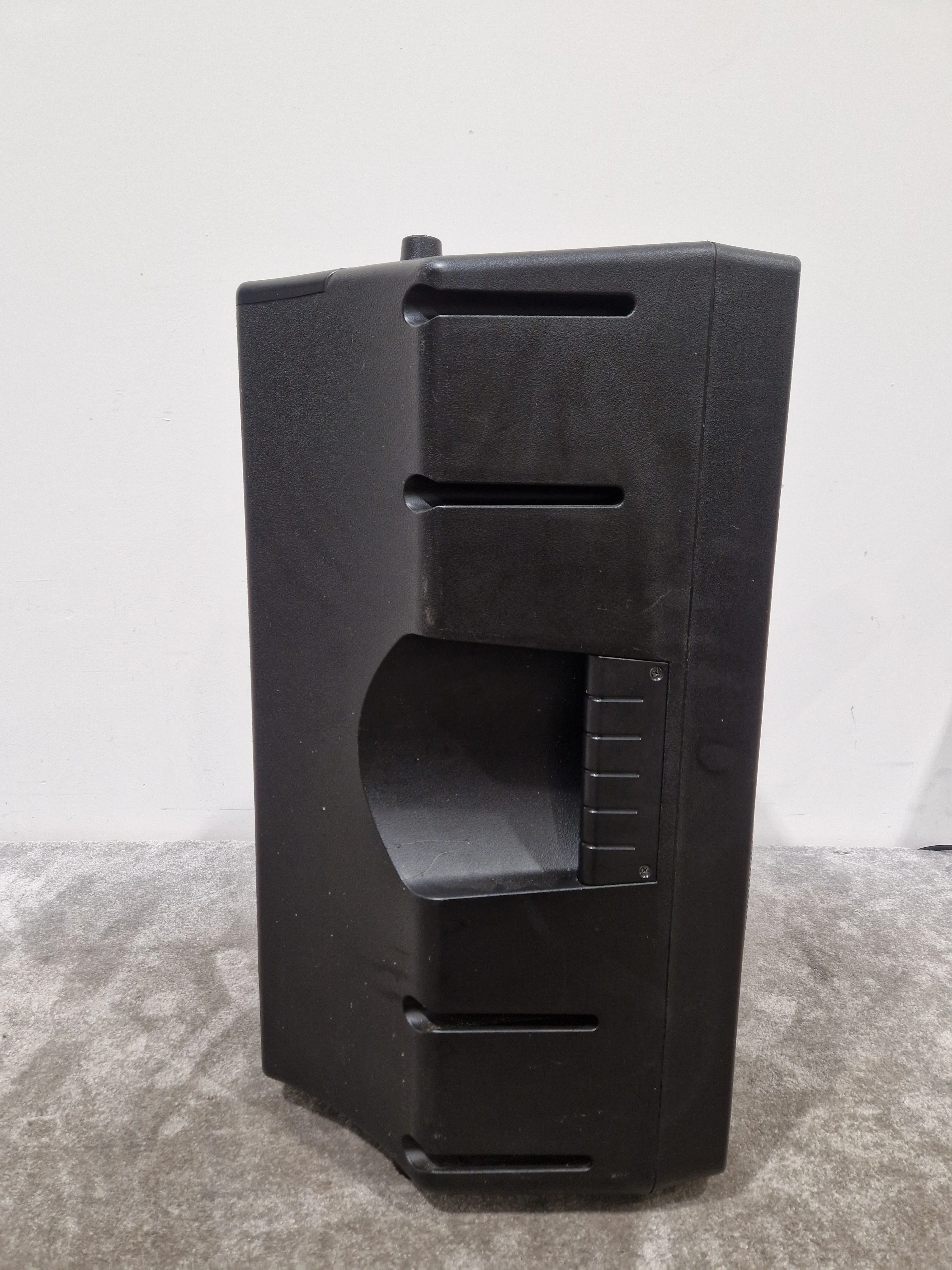 Mackie Thump TH-15A - 2-Way Active Loudspeaker - Spares or Repair - Image 4