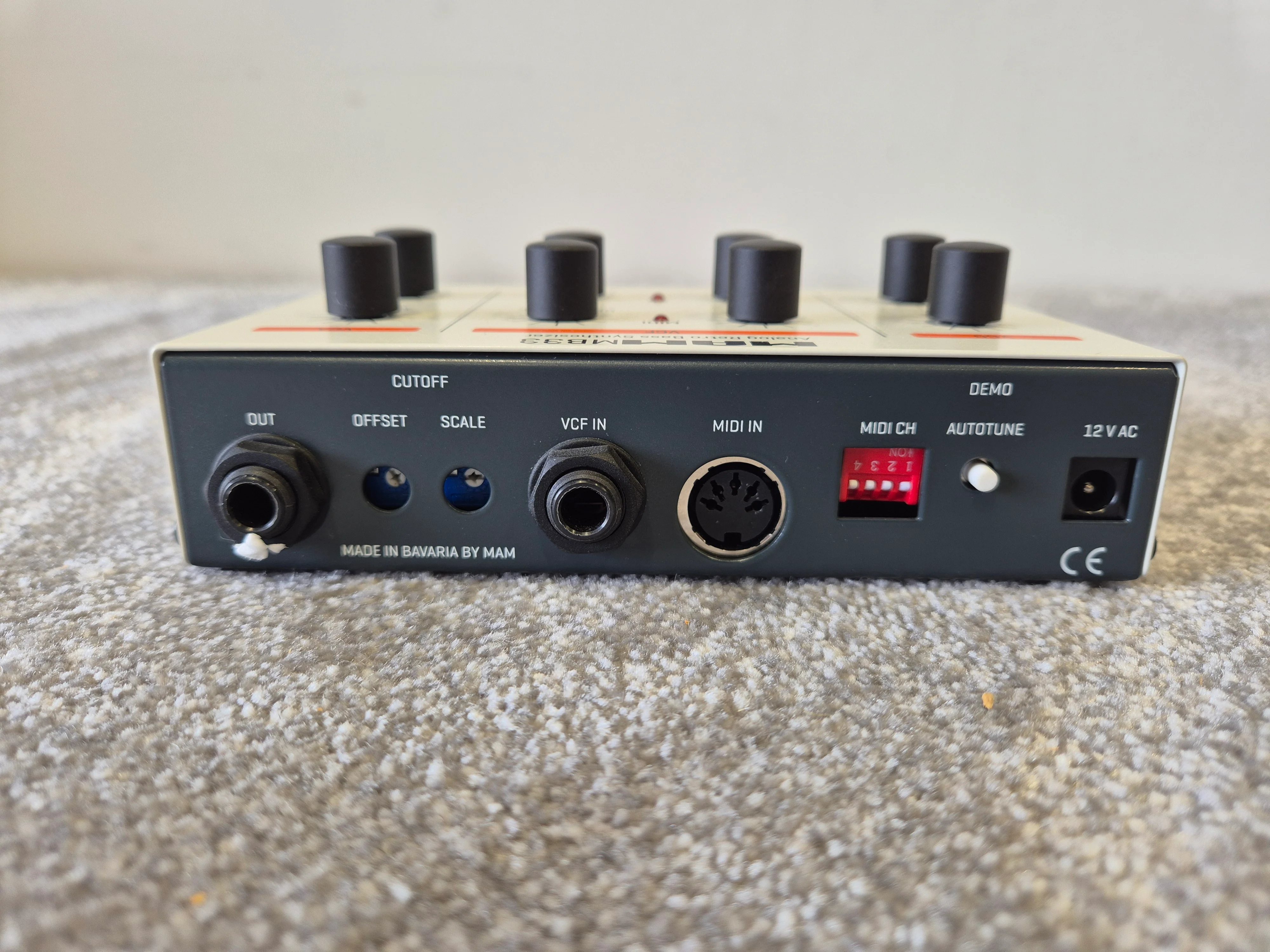 MAM MB33 - Analog Monophonic Synthesizer - Image 4