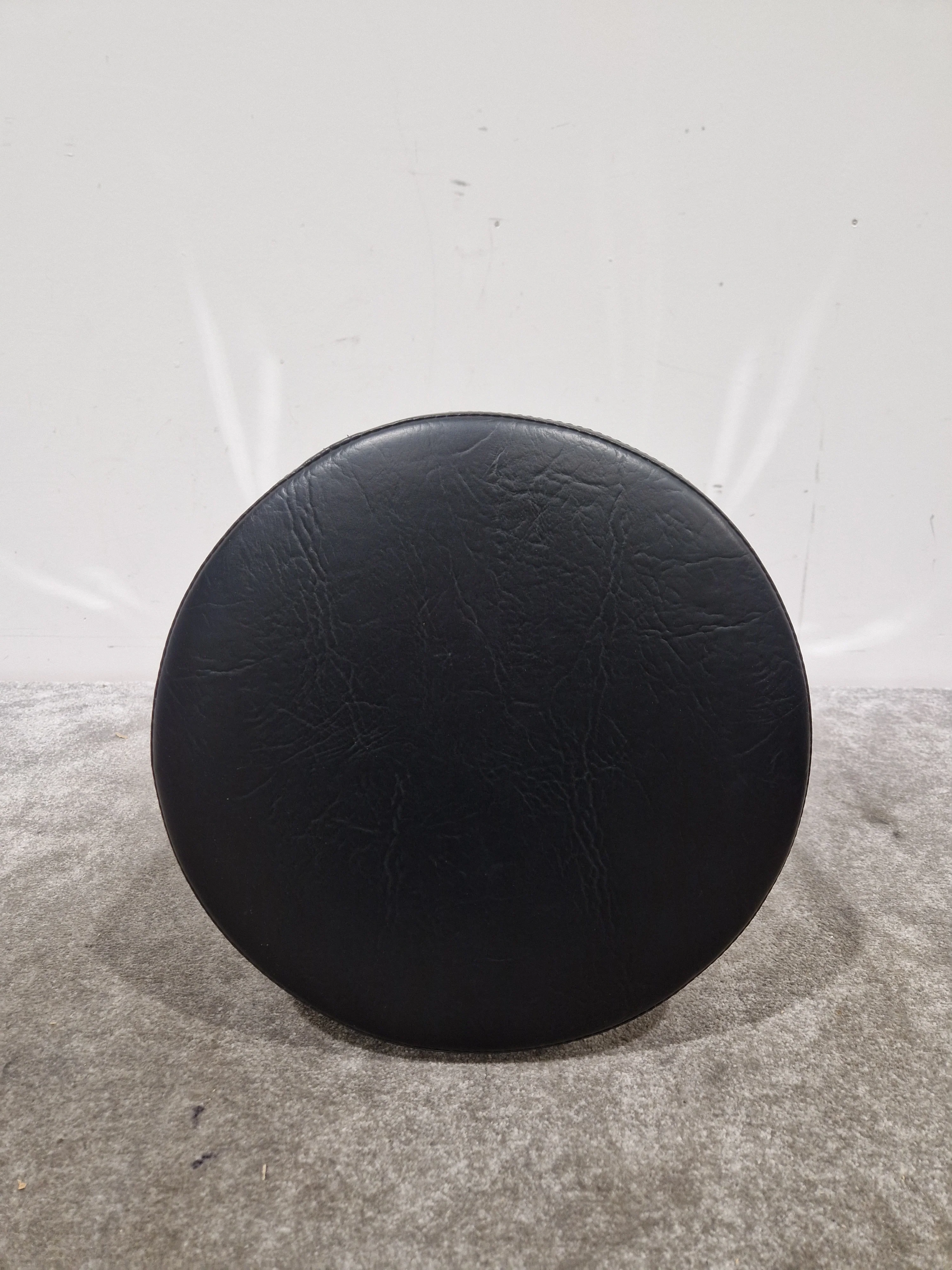 Mapex Drum Stool - Adjustable Height Design - Excellent - Image 4
