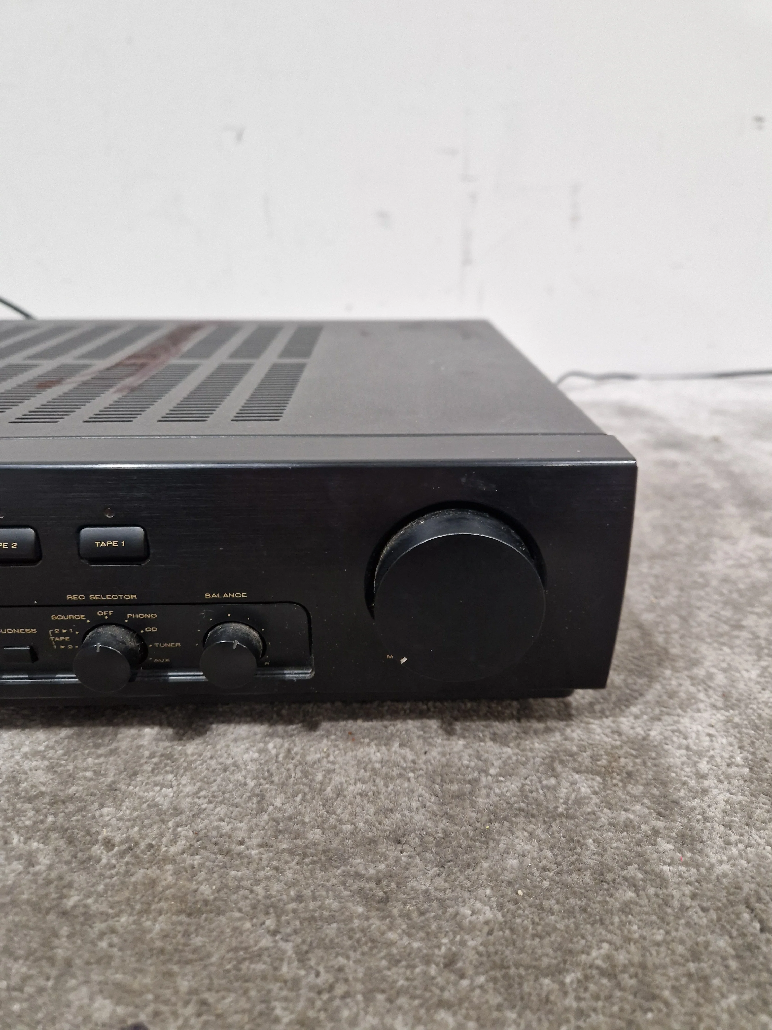 Marantz Amplifier PM- 57 - Stereo Integrated Amplifier - Good w/ Power Supply & Remote - Image 2