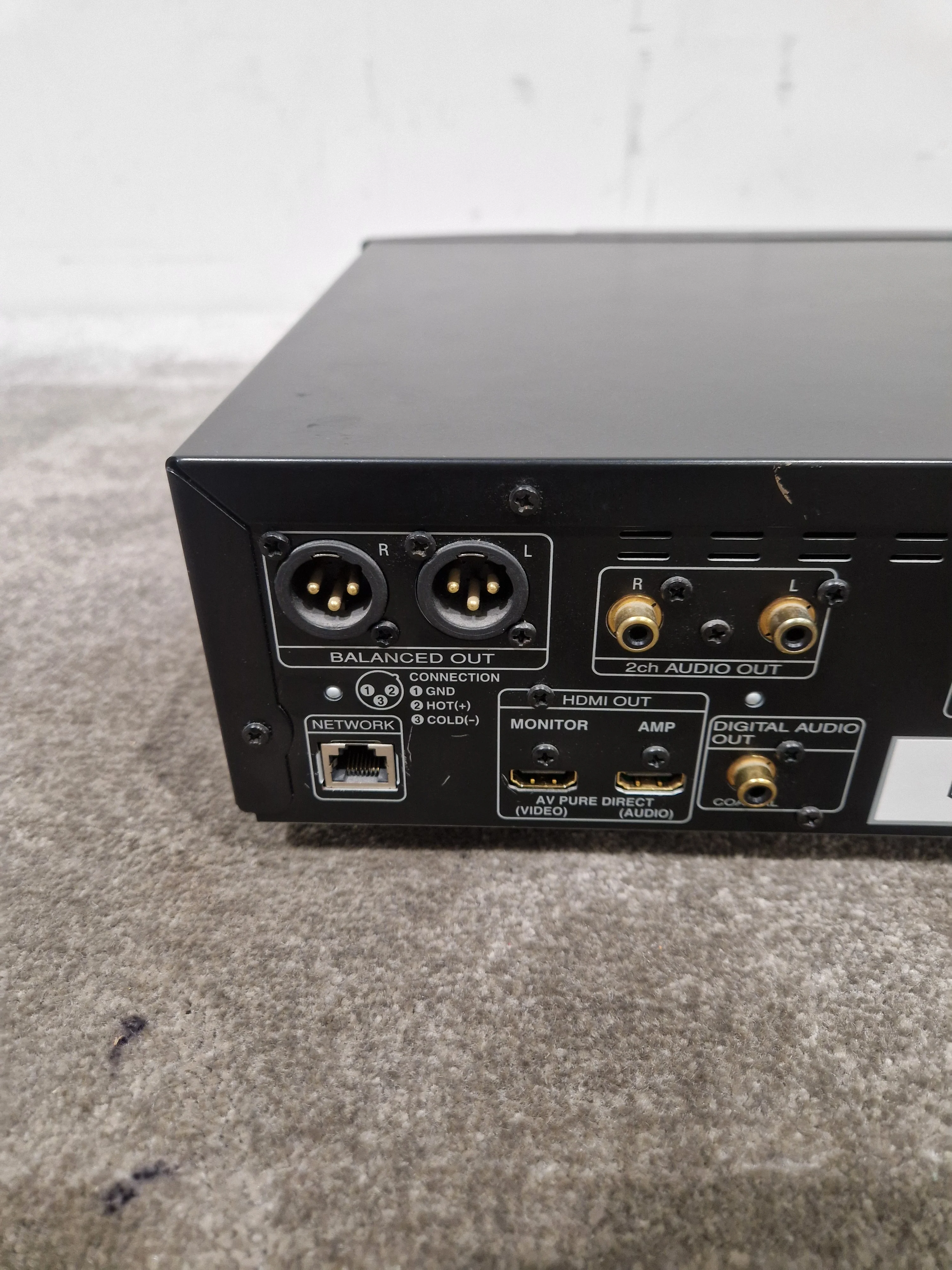 Marantz Blue Ray Player. UD7007 - Audiophile Quality Playback - Fair w/ Power Supply & Remote & cables - Image 11