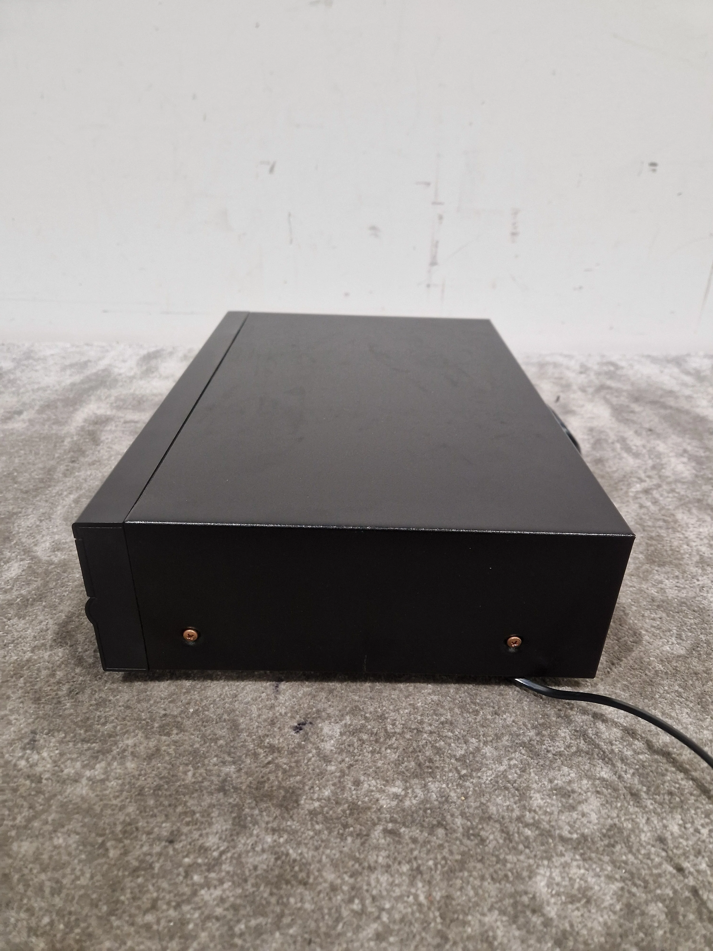 Marantz CD-52 MkII - CD Player - Spares or Repair w/ Power Supply & Remote - Image 6