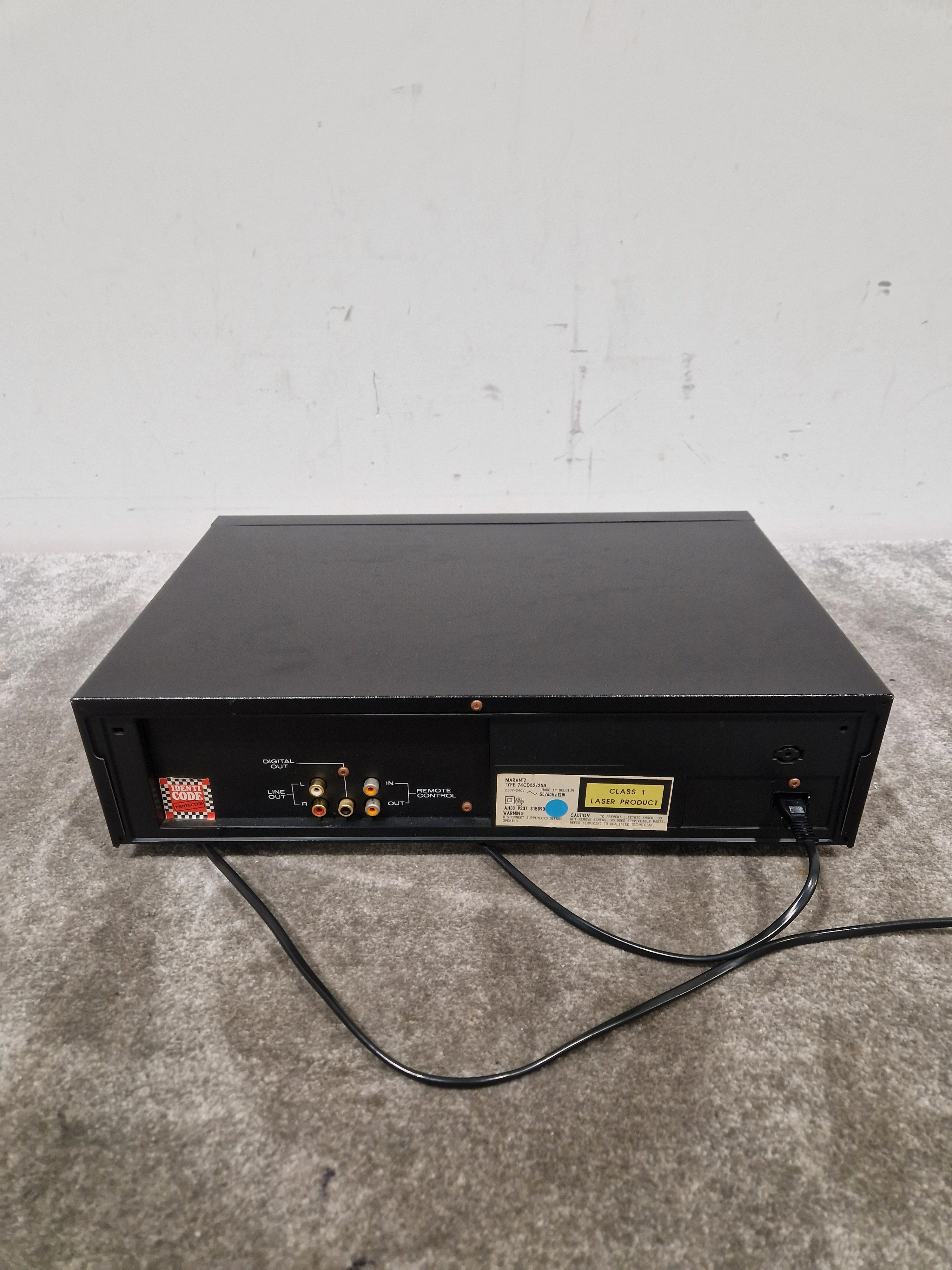 Marantz CD-52 MkII - CD Player - Spares or Repair w/ Power Supply & Remote - Image 7