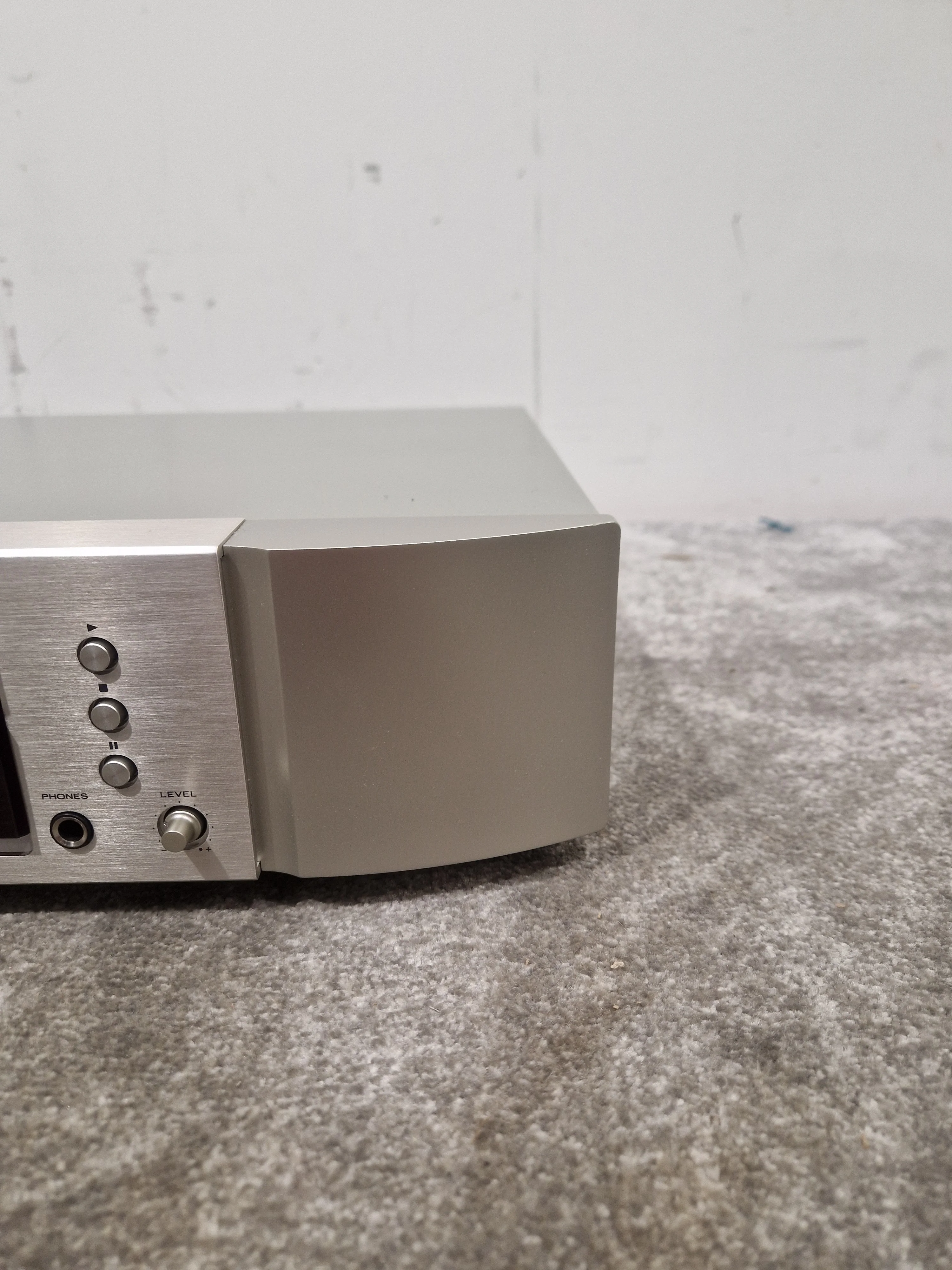 Marantz CD6007 - CD Player - Silver – CD Player - Excellent w/ Original Box & remote - Image 3