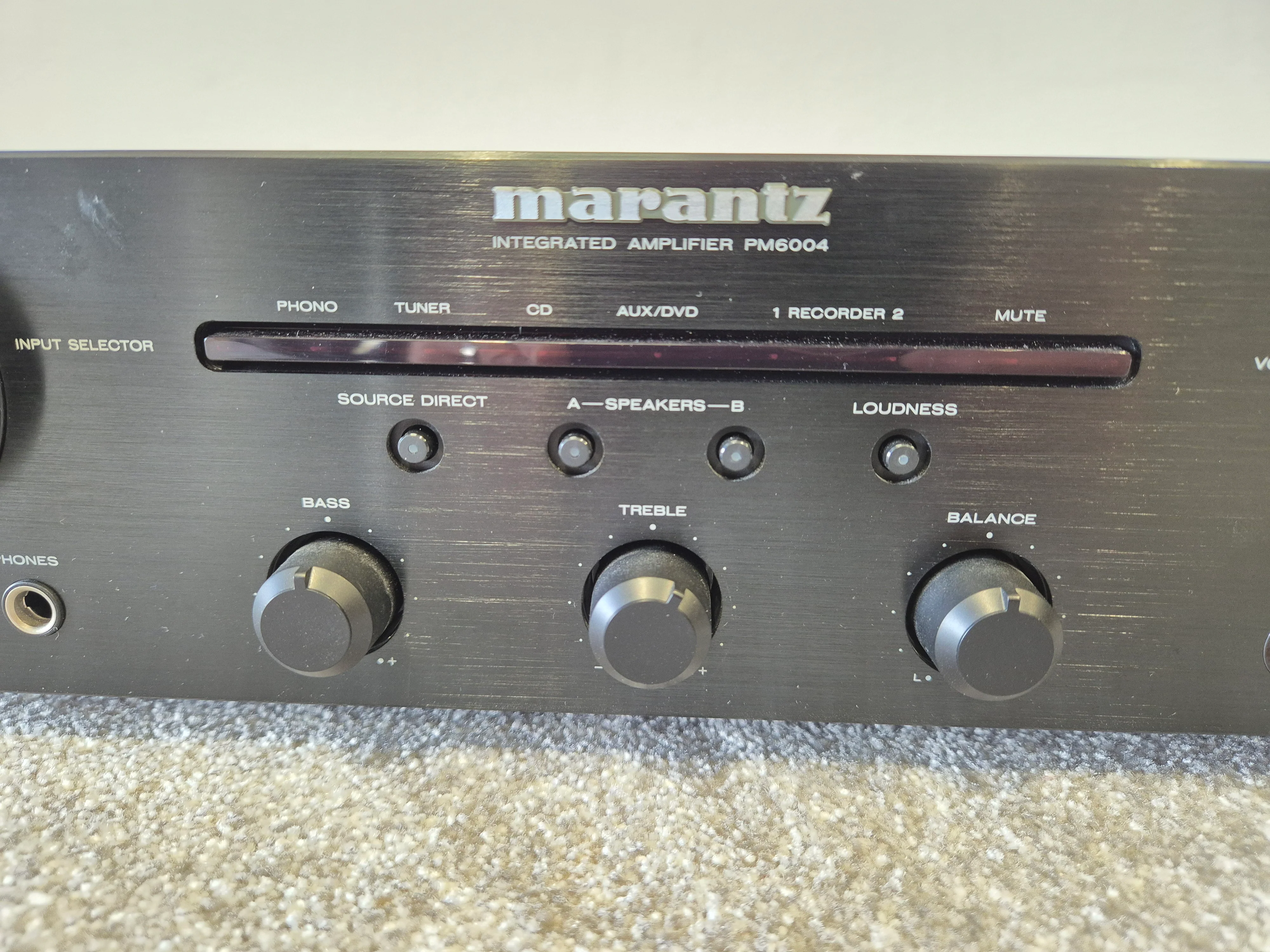 Marantz PM6004 - Stereo Integrated Amplifier - Image 3