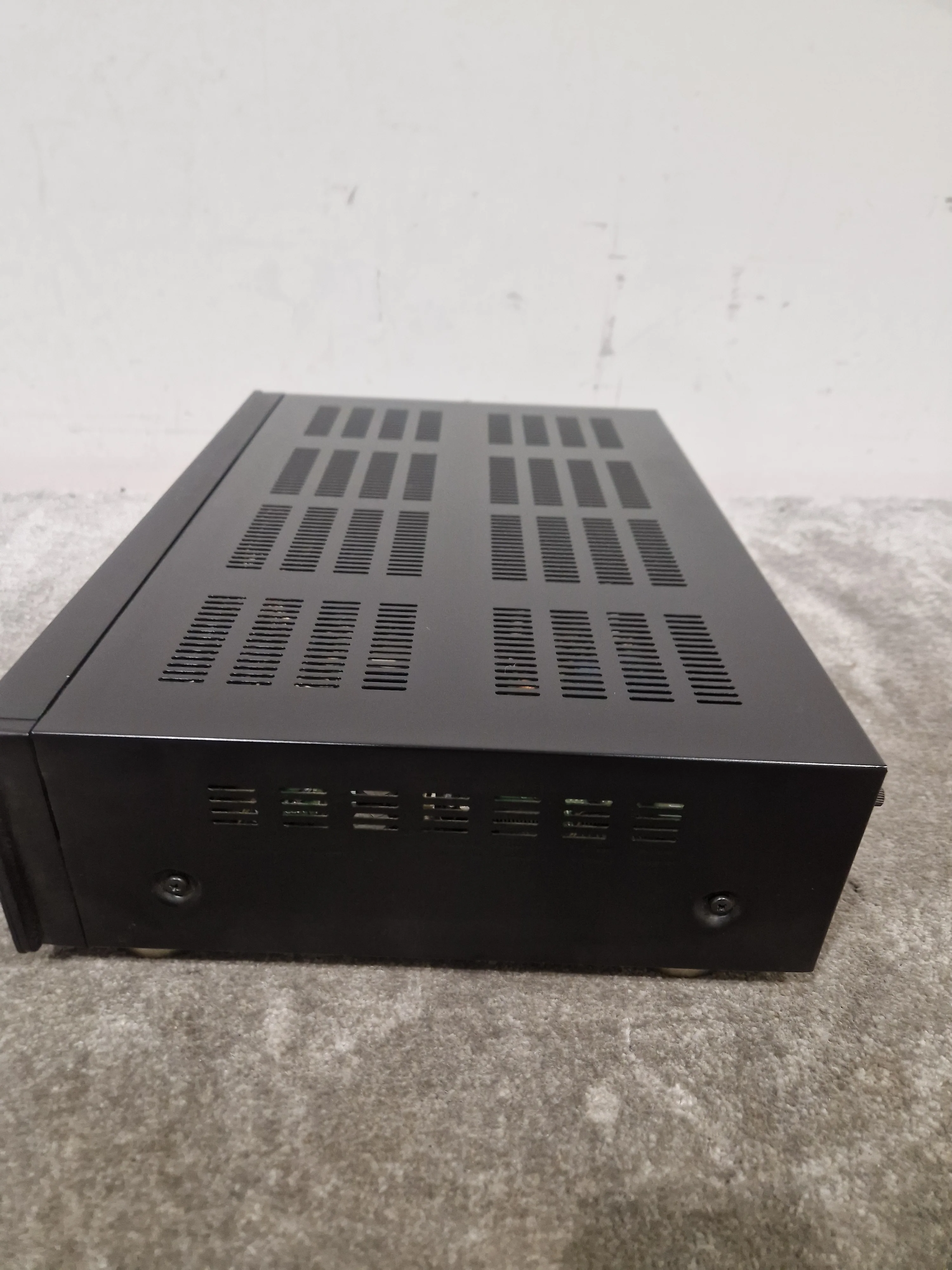 Marantz PM6002 - Integrated Amplifier - Black - Good w/ remote - Image 2