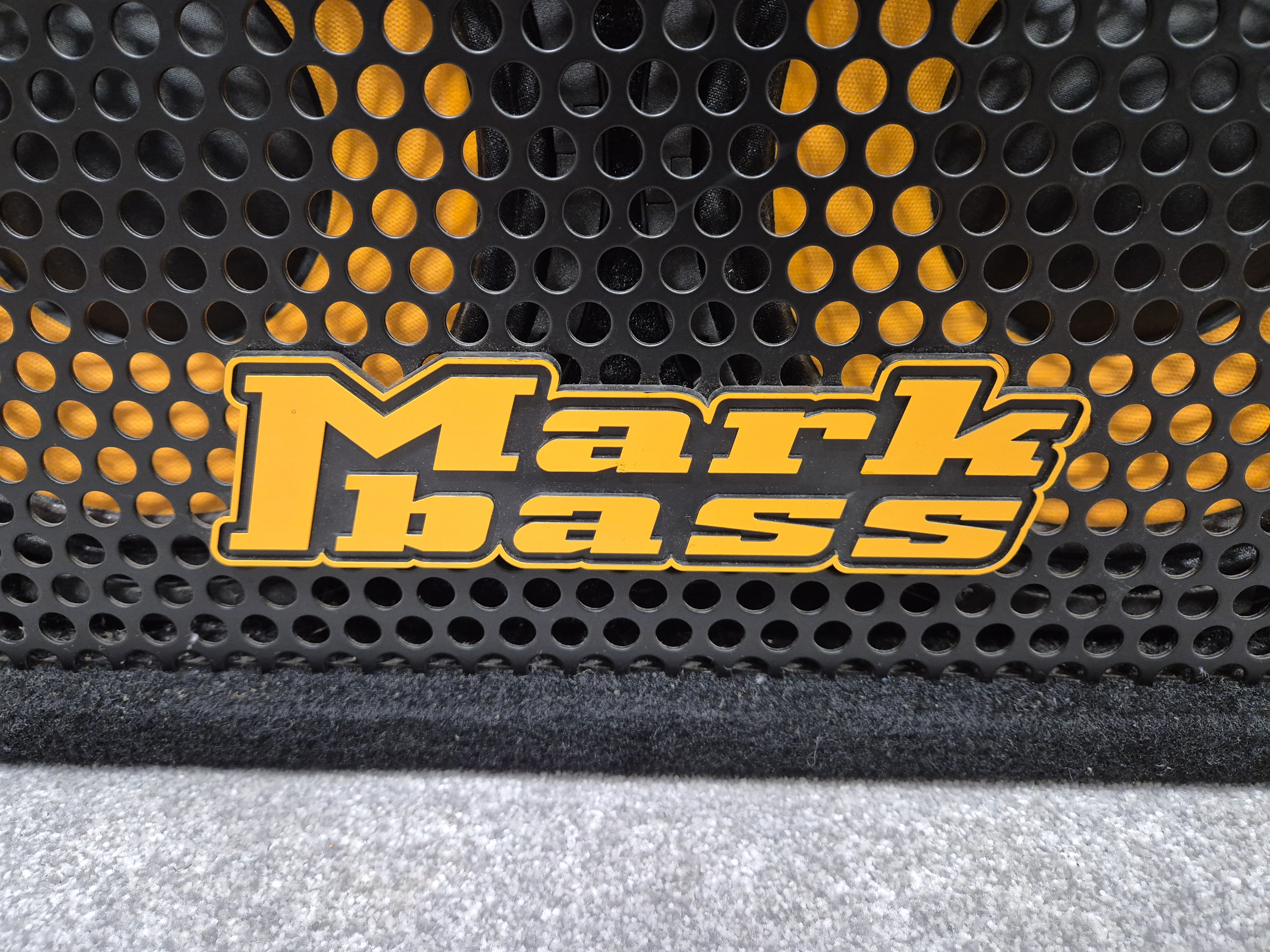 MarkBass STD 104 HR-4 - 800-watts Bass Cabinet - Image 2