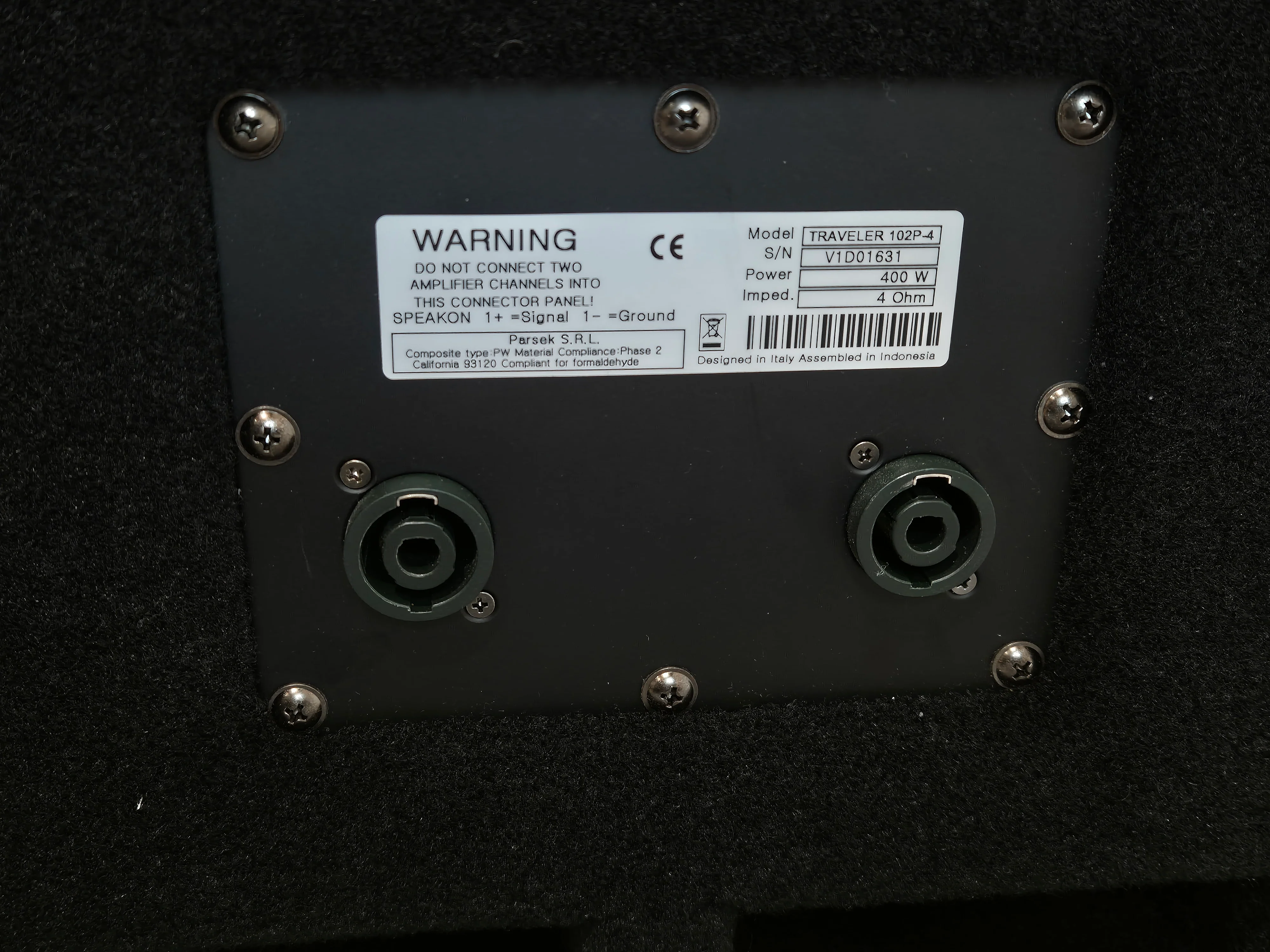 MarkBass Traveler 102 - 400W RMS Bass Speaker Cabinet - Image 7