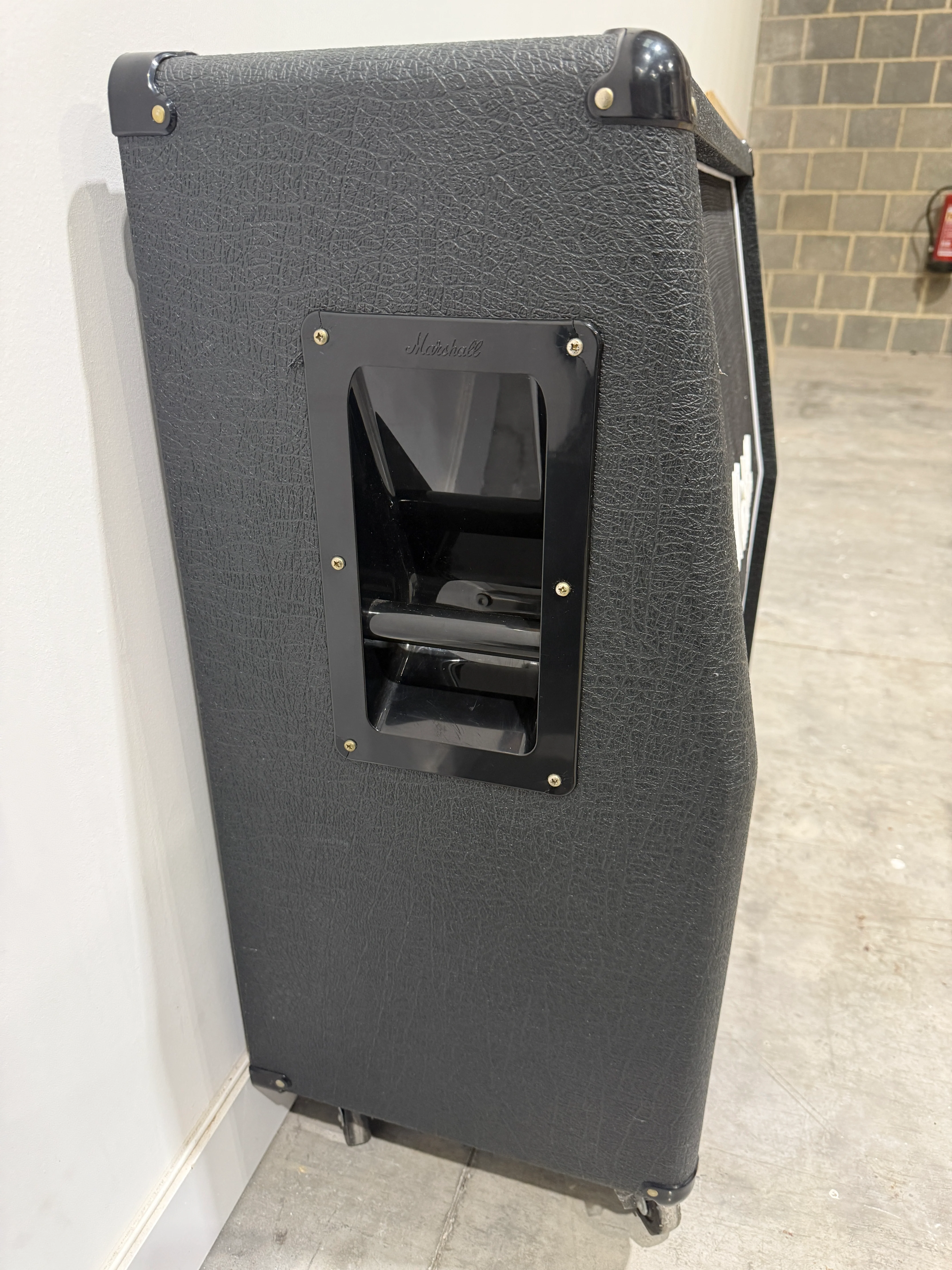 Marshall 1960 A - Lead - 4x12 Angled Guitar Cab - Image 5