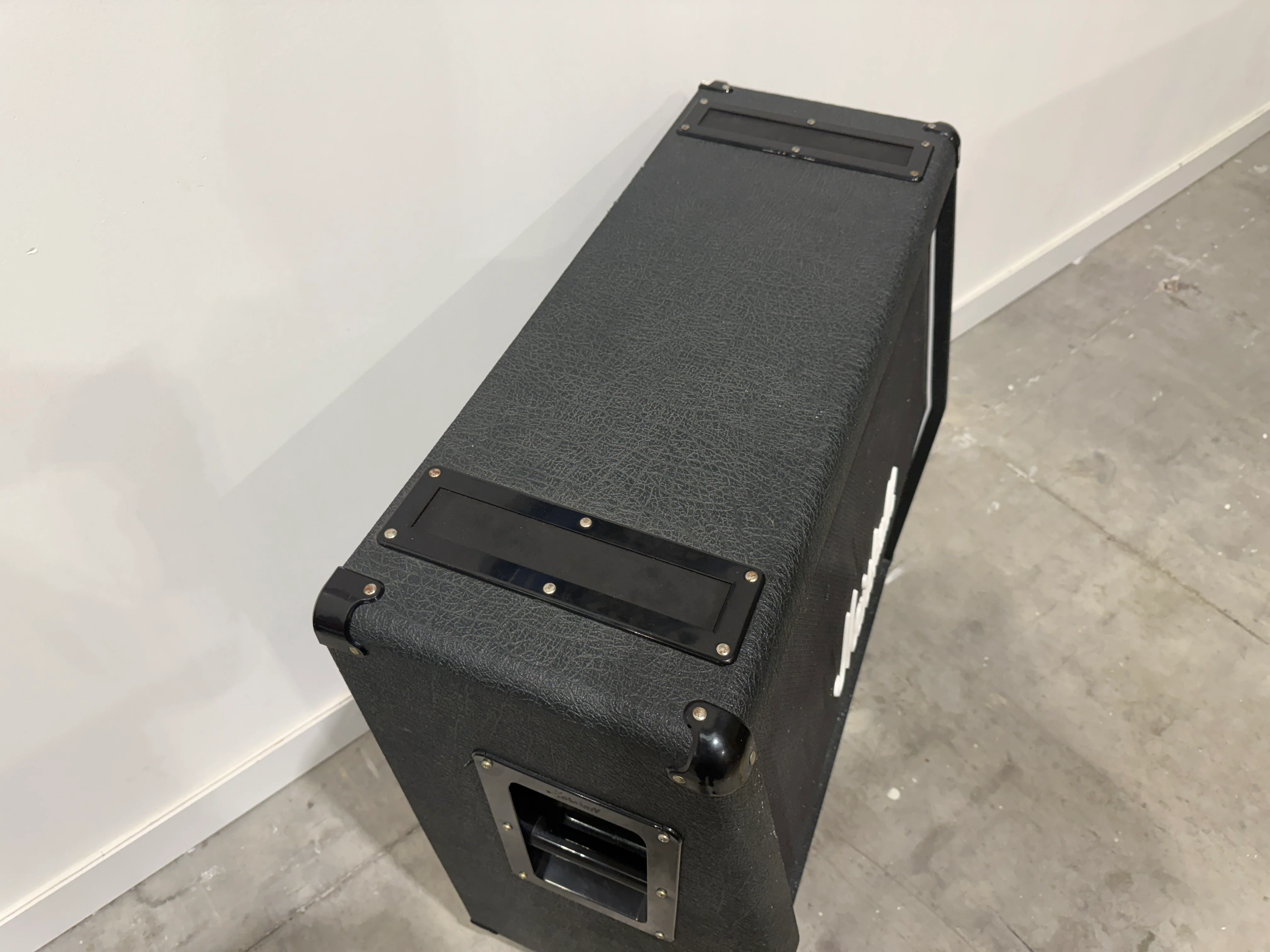 Marshall 1960 A - Lead - 4x12 Angled Guitar Cab - Image 9
