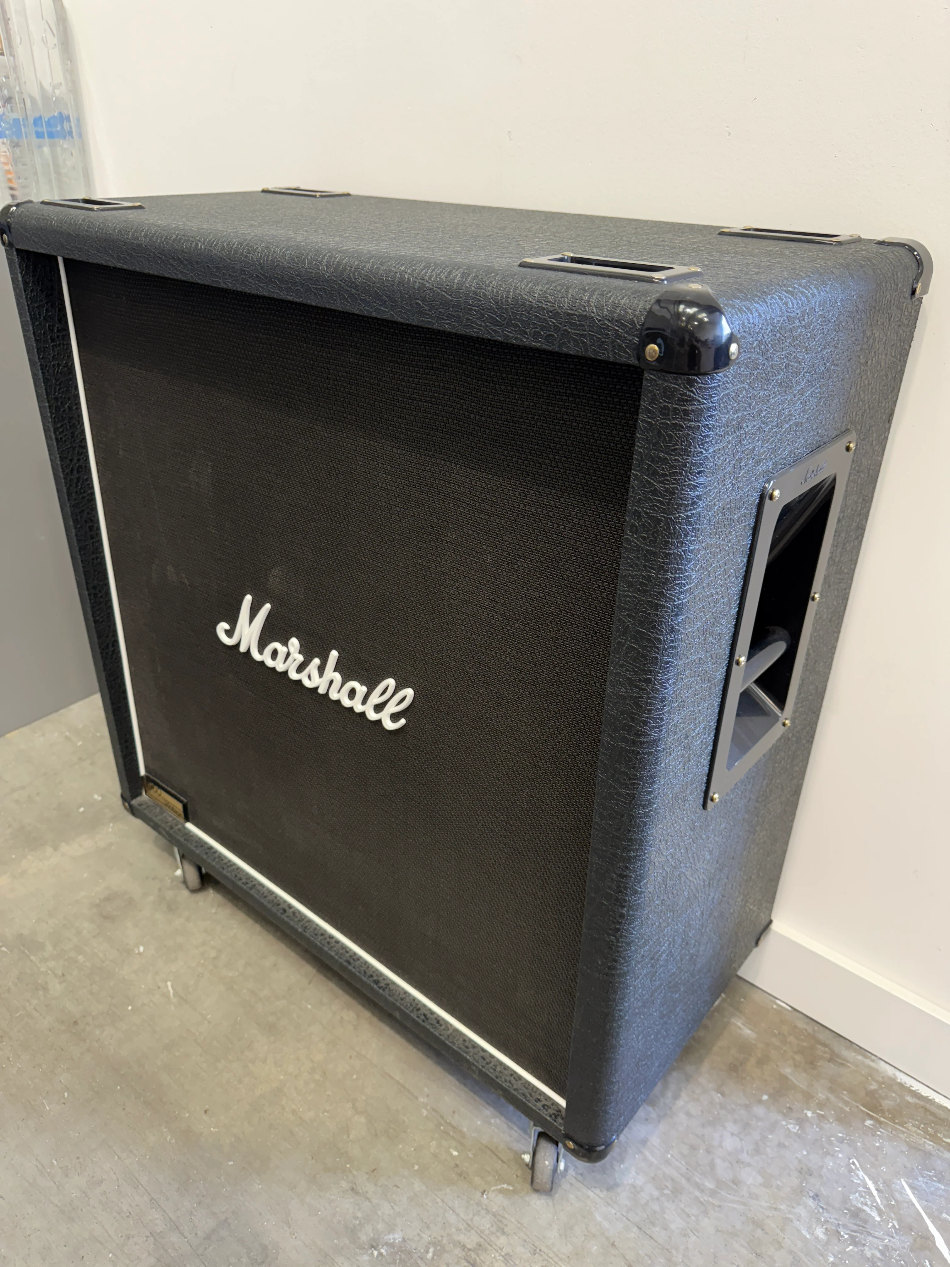 Marshall 1960BV Vintage 4x12 Guitar Cabinet - Excellent w/ Cover - Image 2